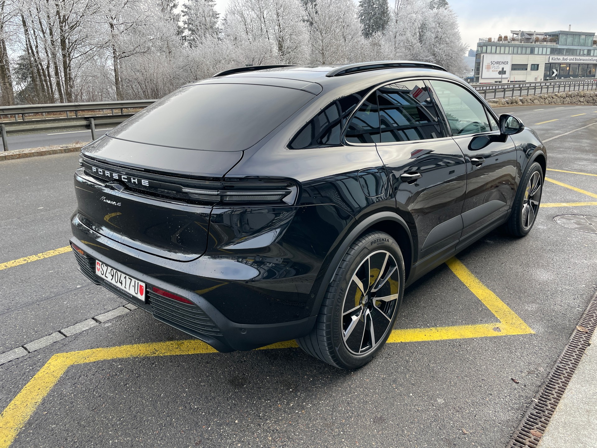 PORSCHE Macan 4 100kWh-image-4
