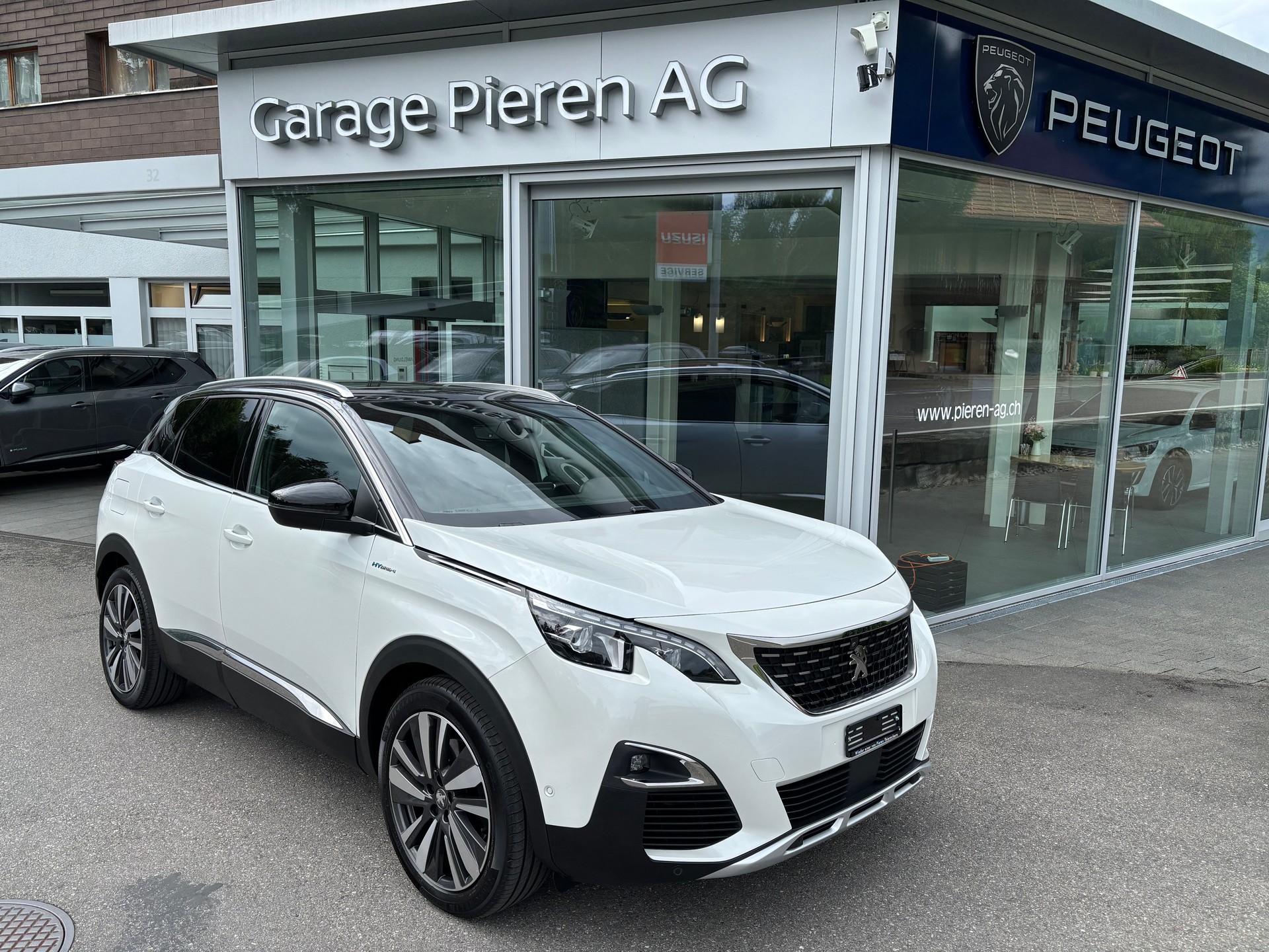 PEUGEOT 3008 GT 300e Hybrid4-image-0
