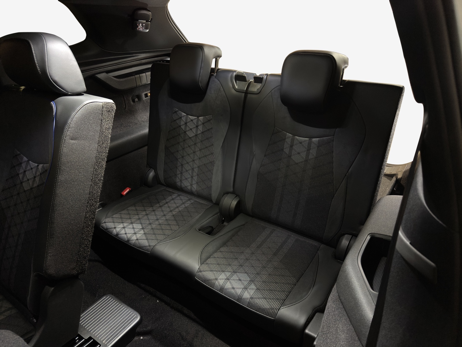 VW Tayron 2.0 TSI R-Line DSG 4Motion-image-15
