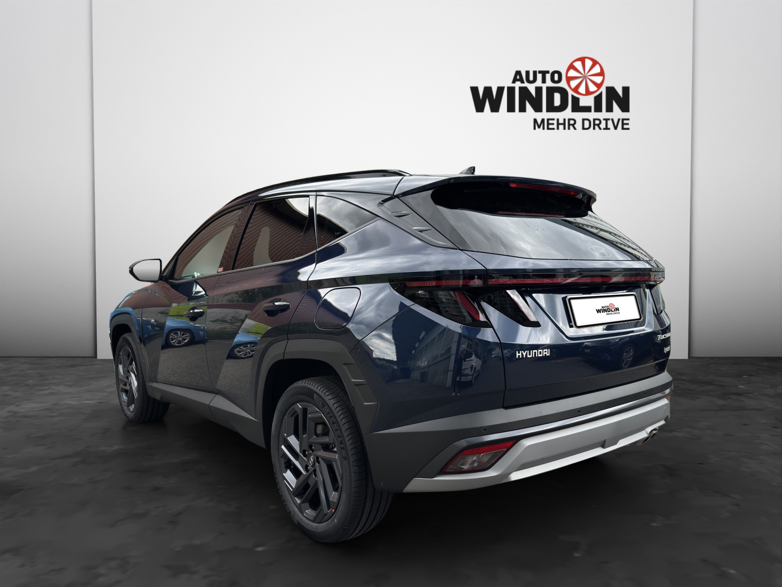 HYUNDAI Tucson 1.6 T-GDi HEV Origo Blackline 4WD MY27-image-2