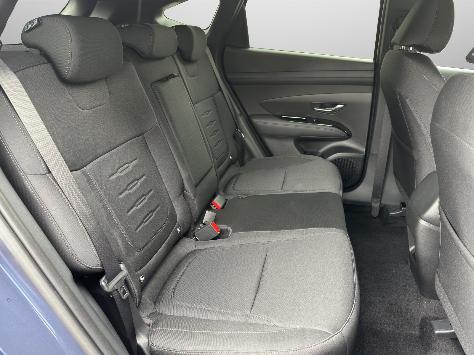HYUNDAI Tucson 1.6 T-GDi HEV Origo Blackline 4WD MY27-image-11