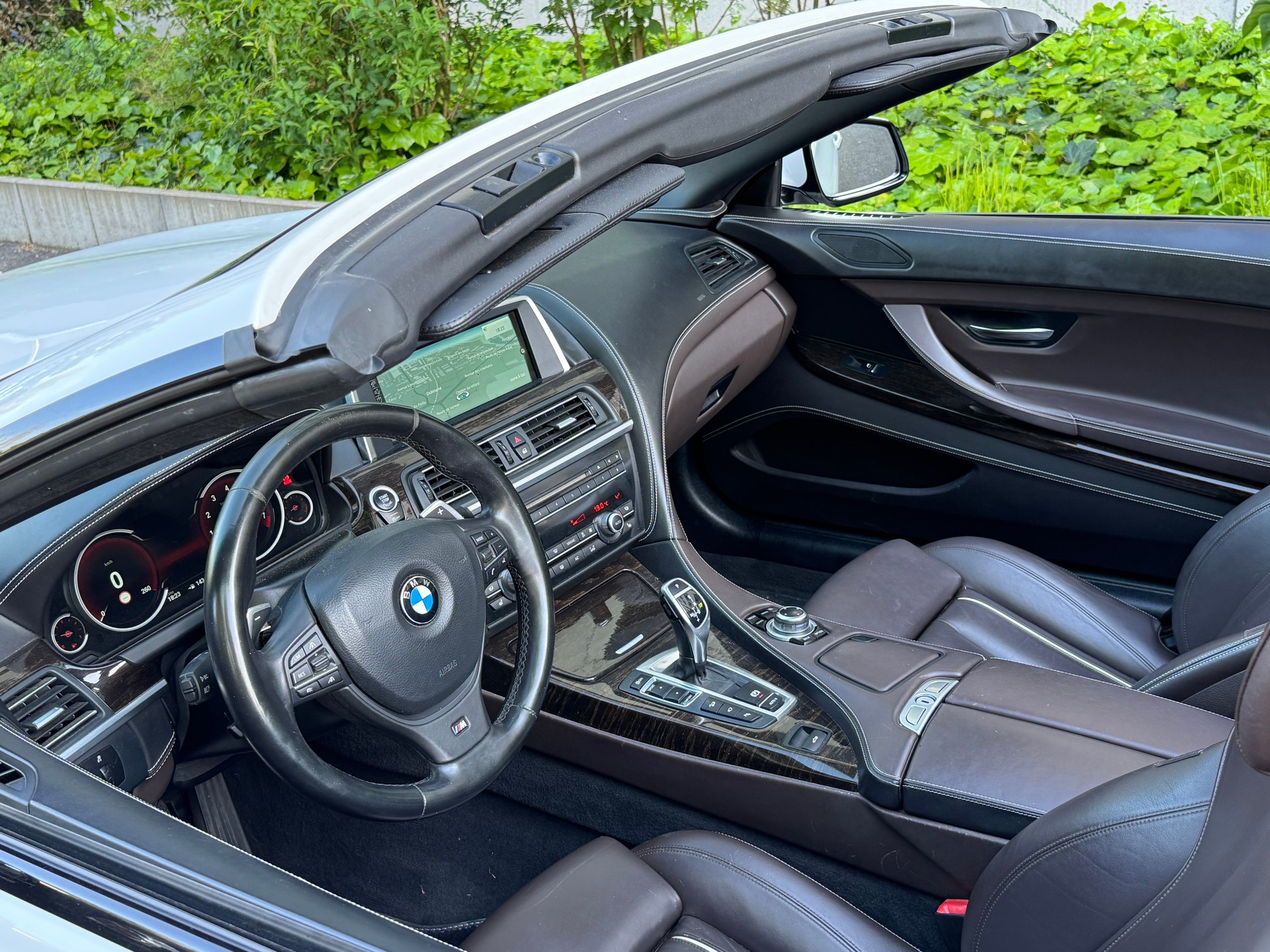 BMW 640i Cabrio xDrive M SOUND PERFORMANCE-image-7