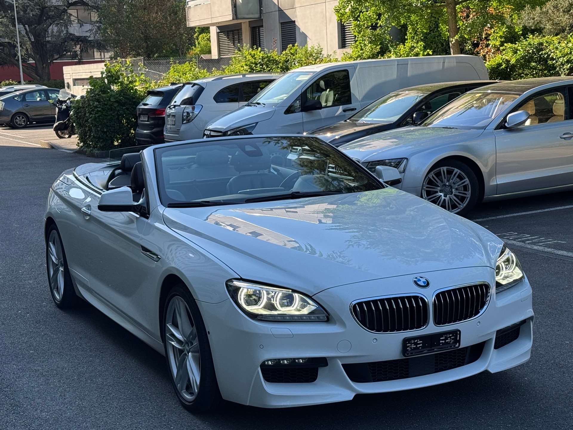 BMW 640i Cabrio xDrive M SOUND PERFORMANCE-image-0
