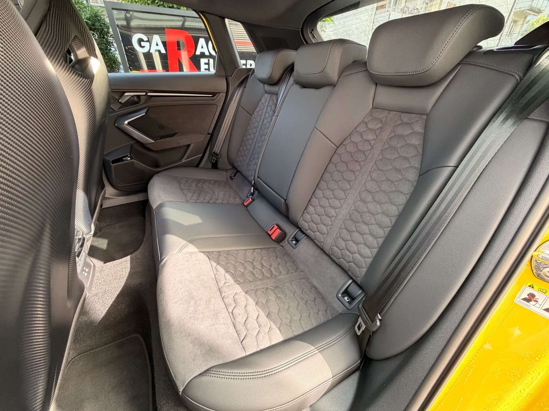 AUDI RS3 SPORTBACK 2.5 400 PS TFSI QUATTRO *** 5 JAHRE AUDI WERKSGARANTIE & KERAMIK BREMSEN ***-image-28
