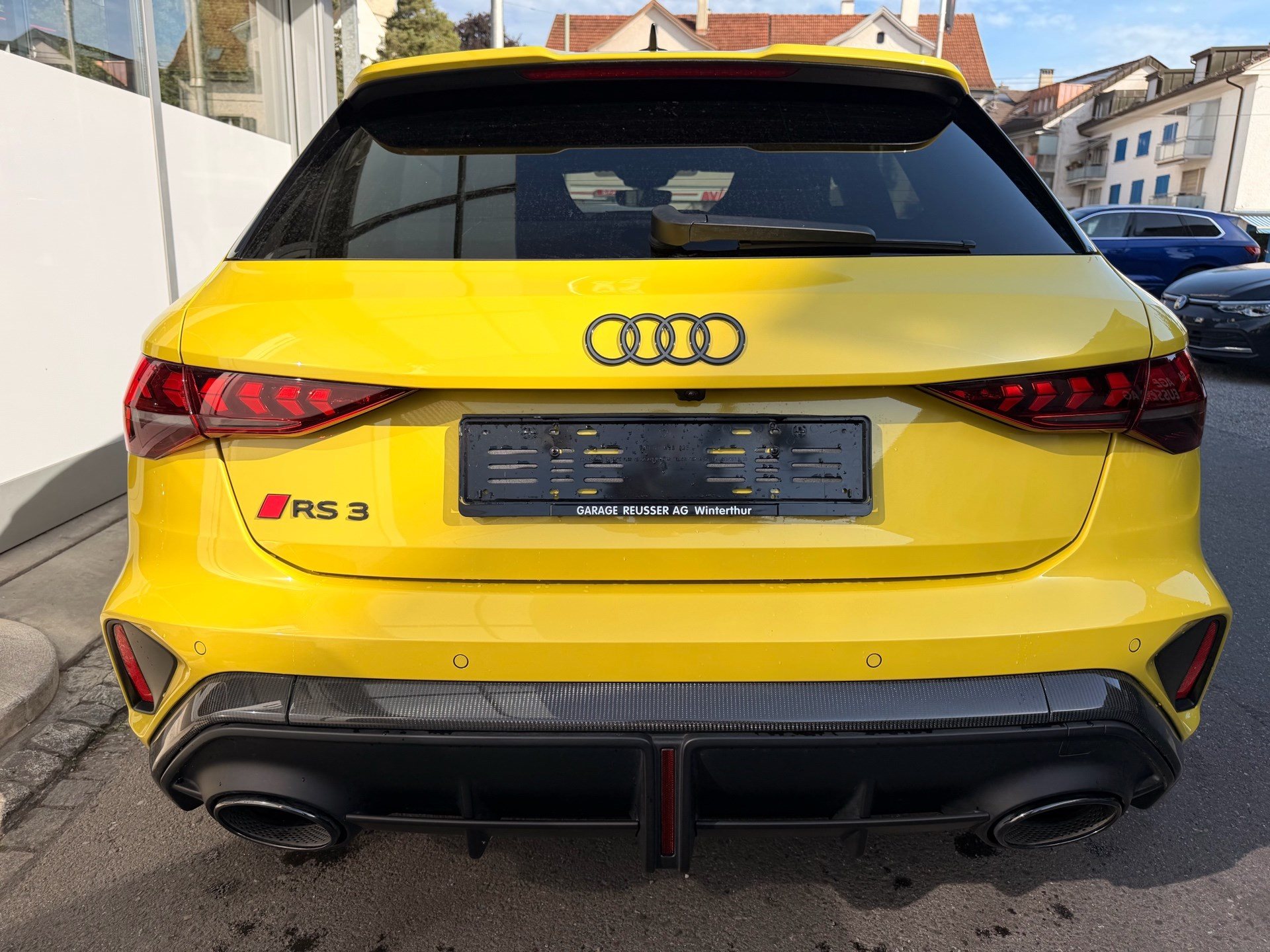 AUDI RS3 SPORTBACK 2.5 400 PS TFSI QUATTRO *** 5 JAHRE AUDI WERKSGARANTIE & KERAMIK BREMSEN ***-image-4