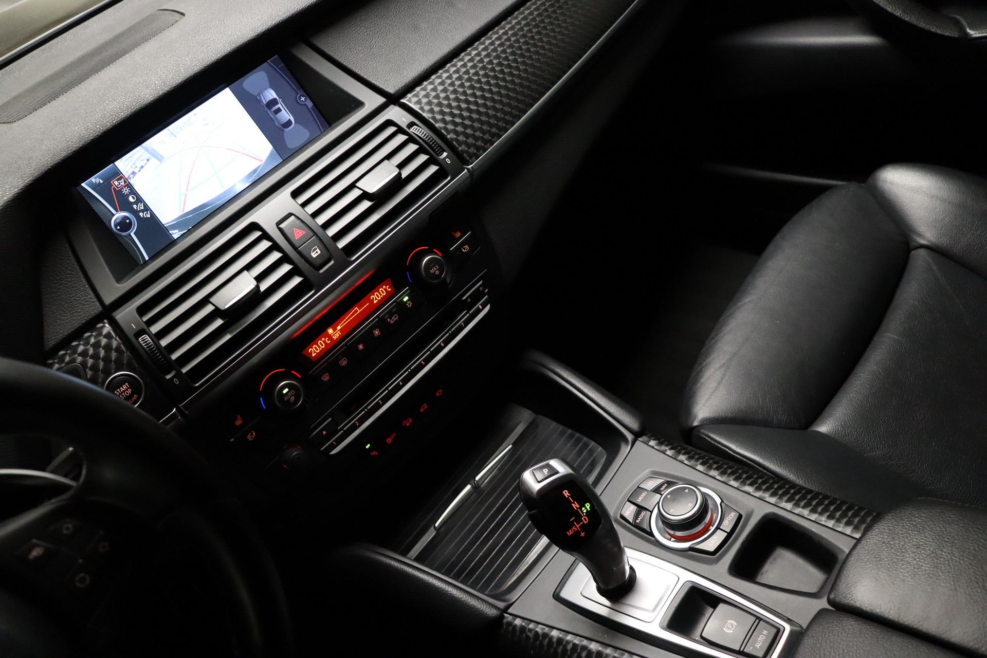 BMW X6 xDrive 40d Steptronic **FACELIFT**-image-30