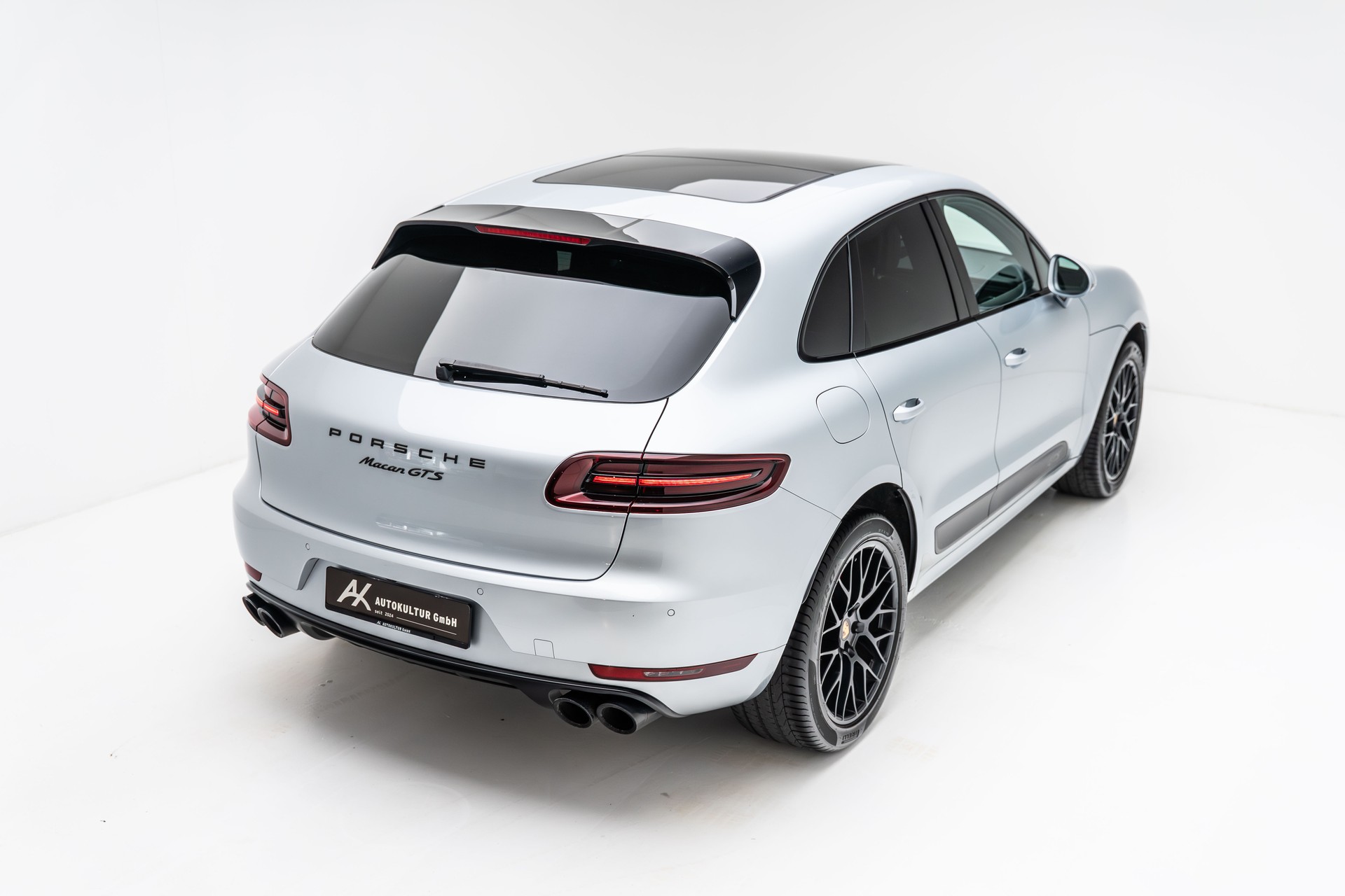 PORSCHE Macan GTS PDK-image-13