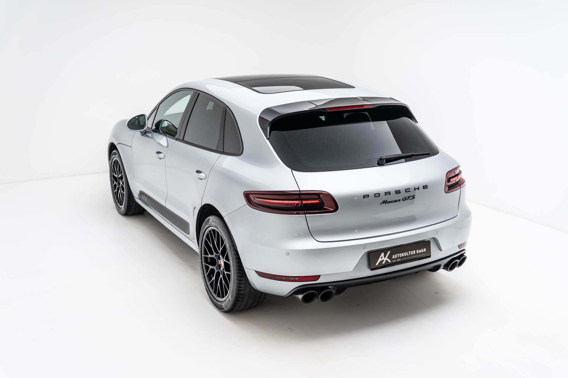 PORSCHE Macan GTS PDK-image-10