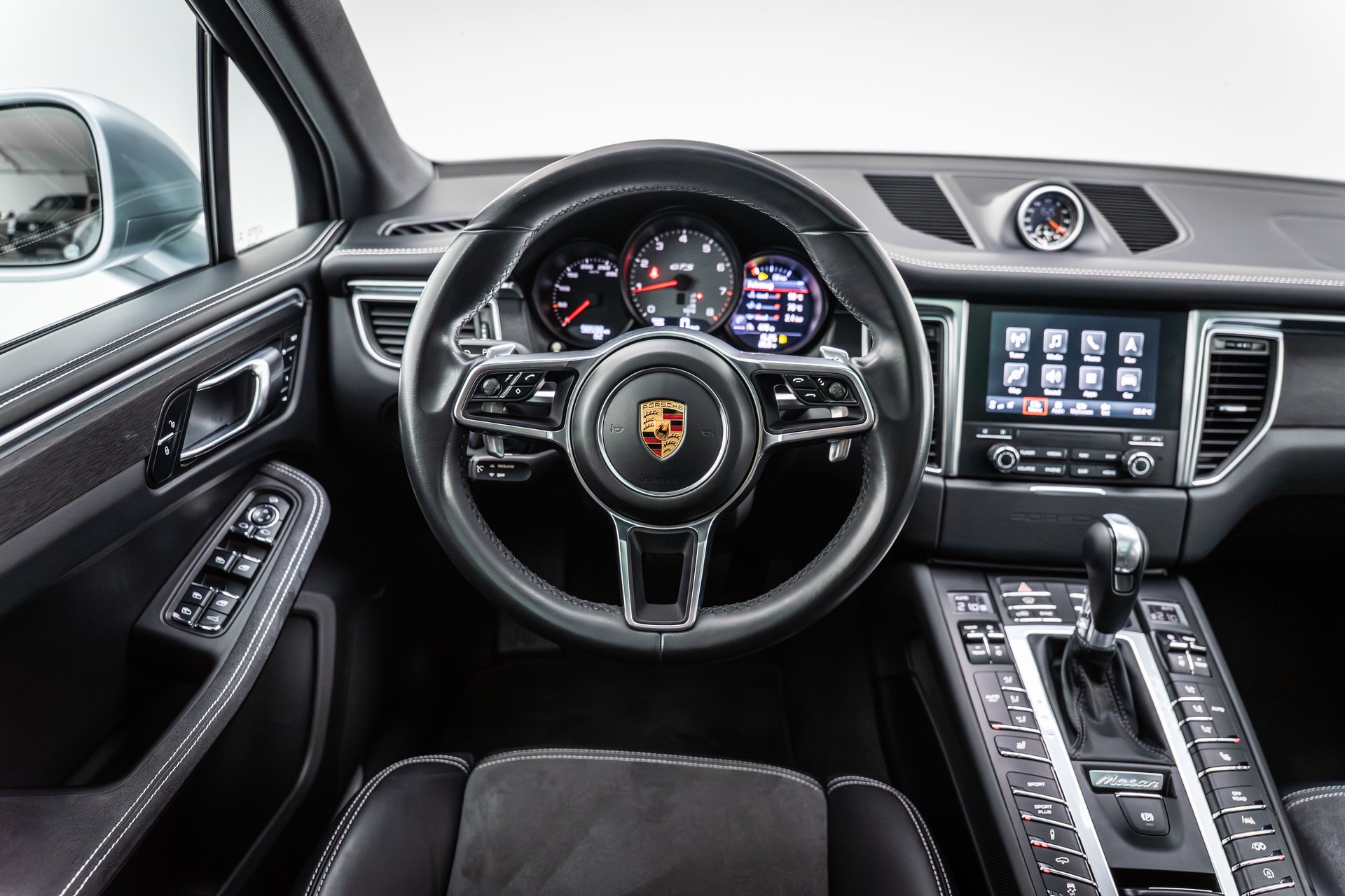 PORSCHE Macan GTS PDK-image-28