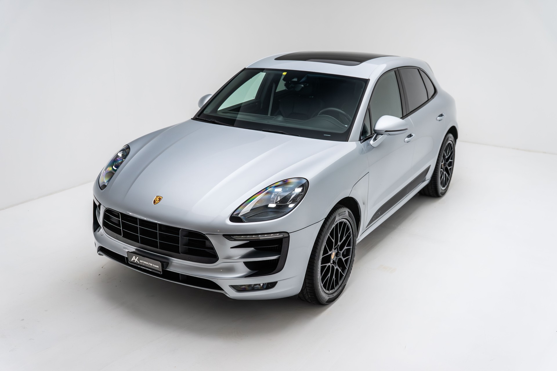 PORSCHE Macan GTS PDK-image-4