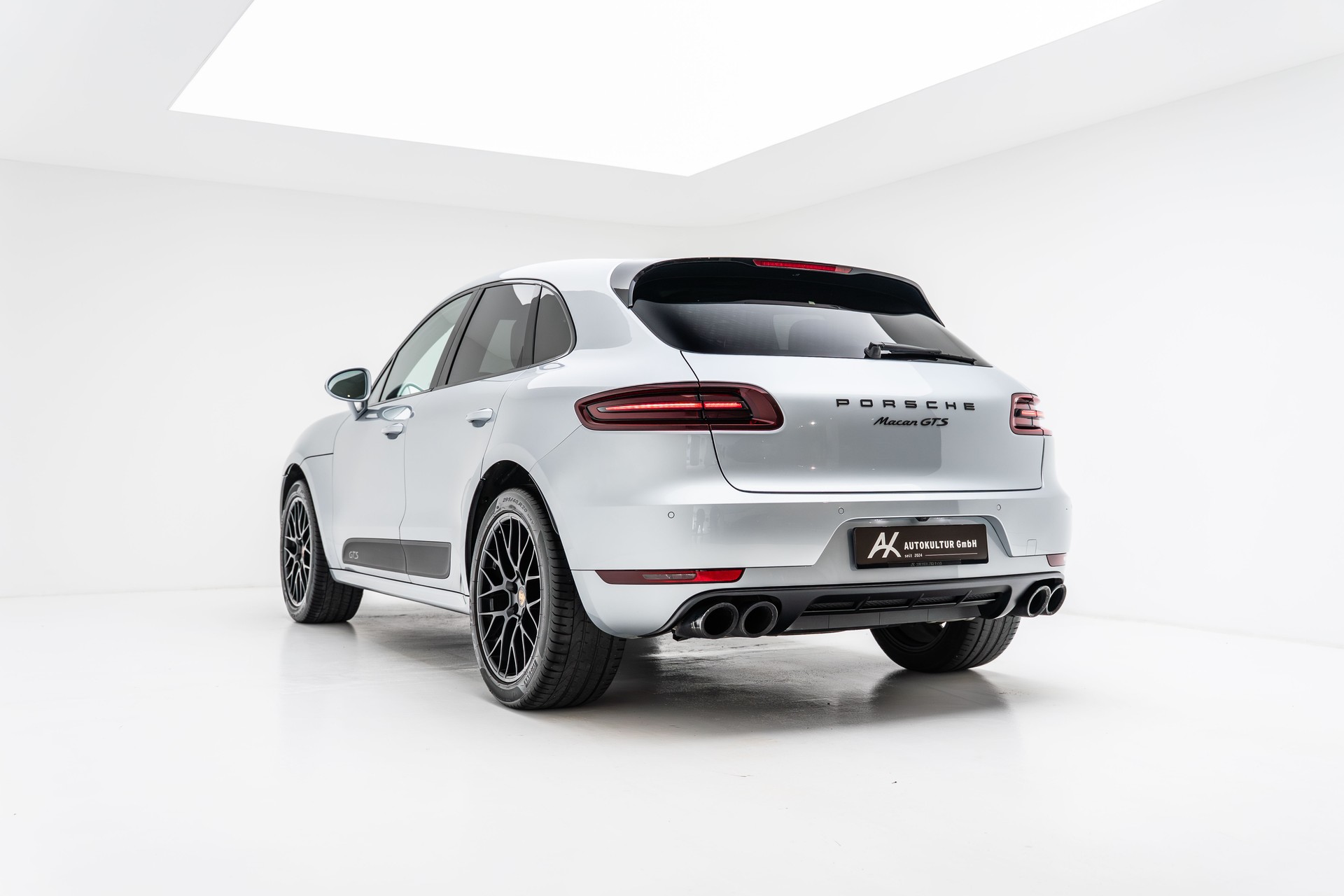 PORSCHE Macan GTS PDK-image-9