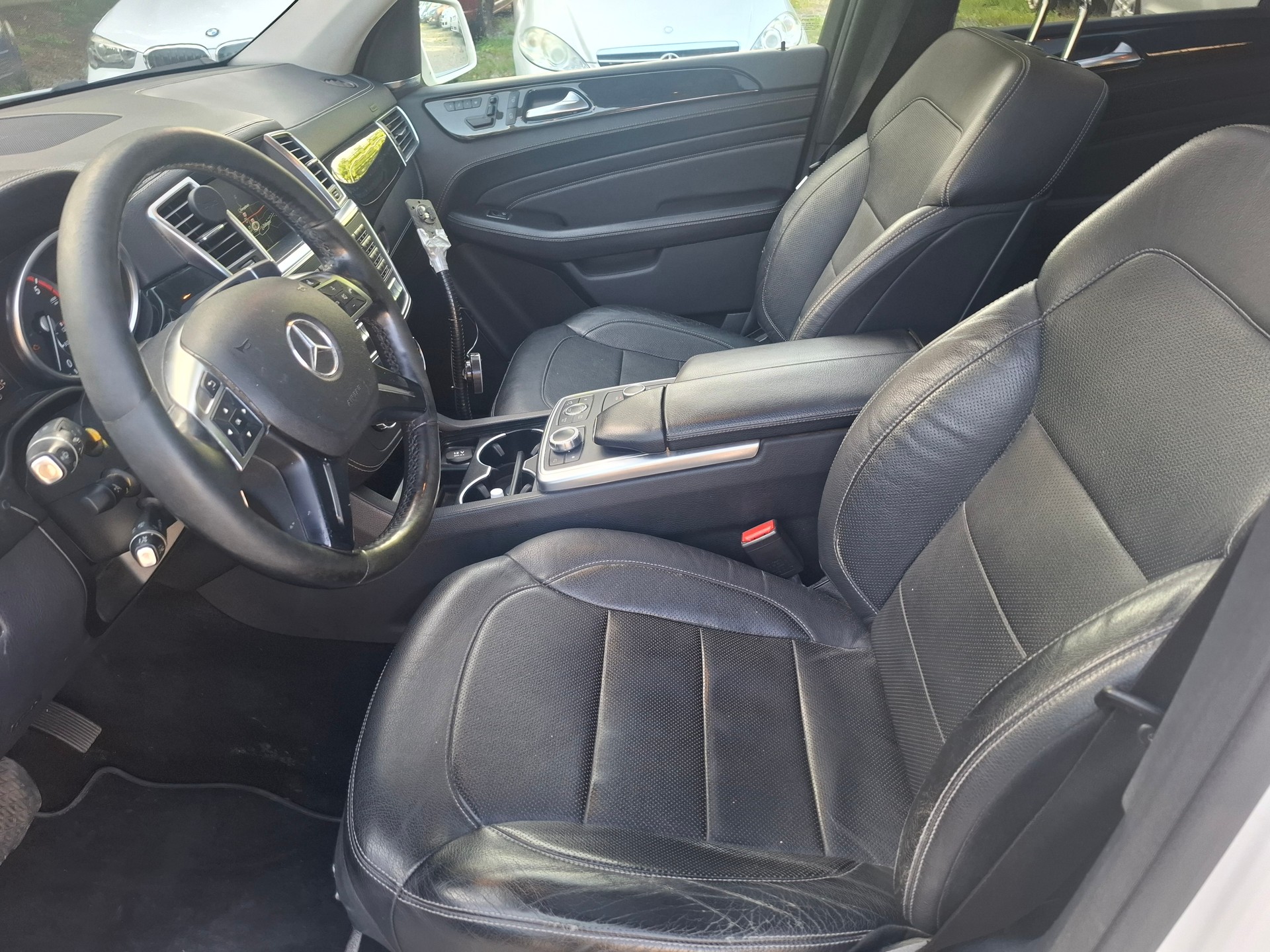 MERCEDES-BENZ ML 350 BlueTEC Executive 4Matic 7G-Tronic-image-12