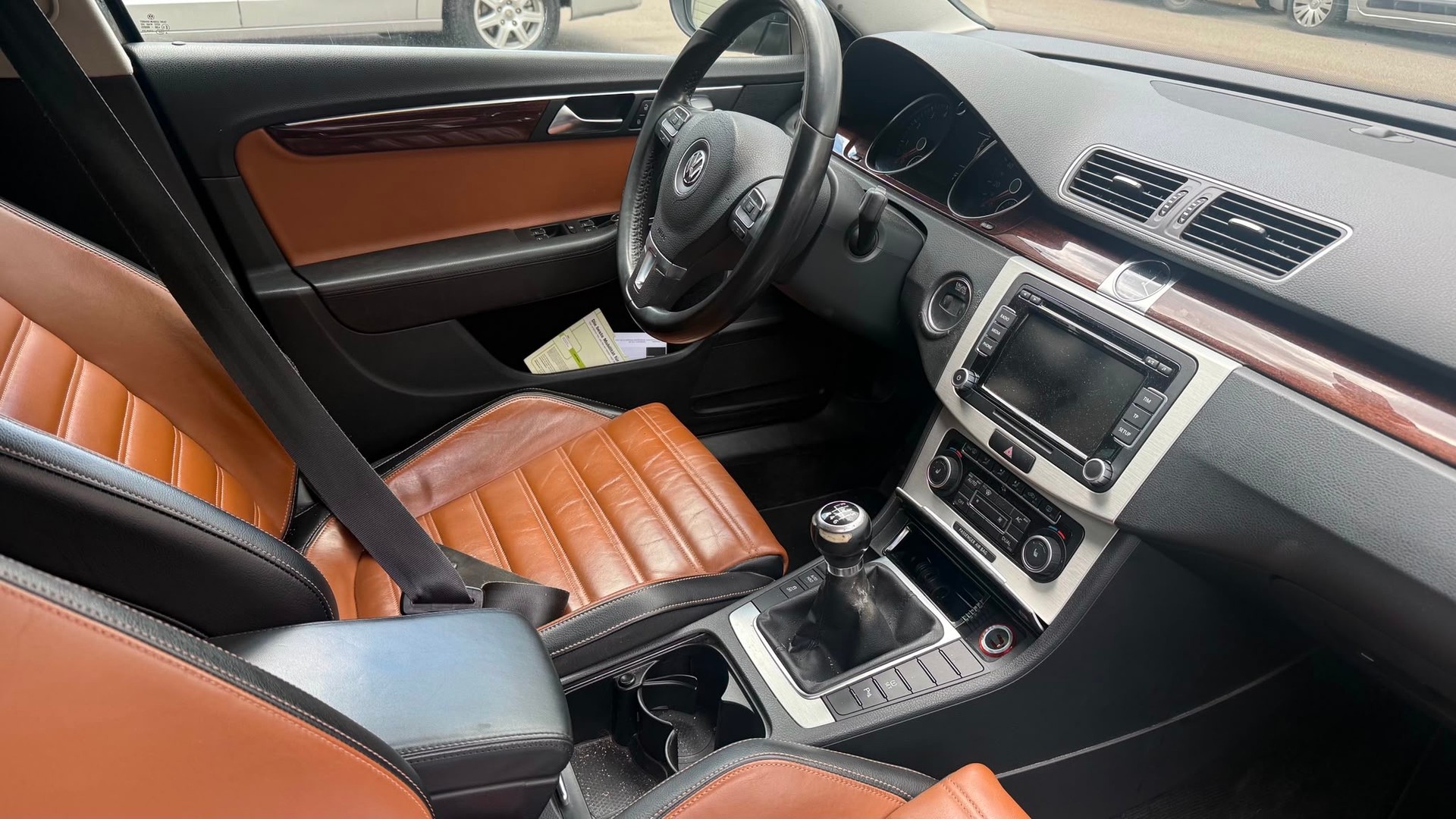 VW Passat 1.4 EcoFuel Comfortline-image-2