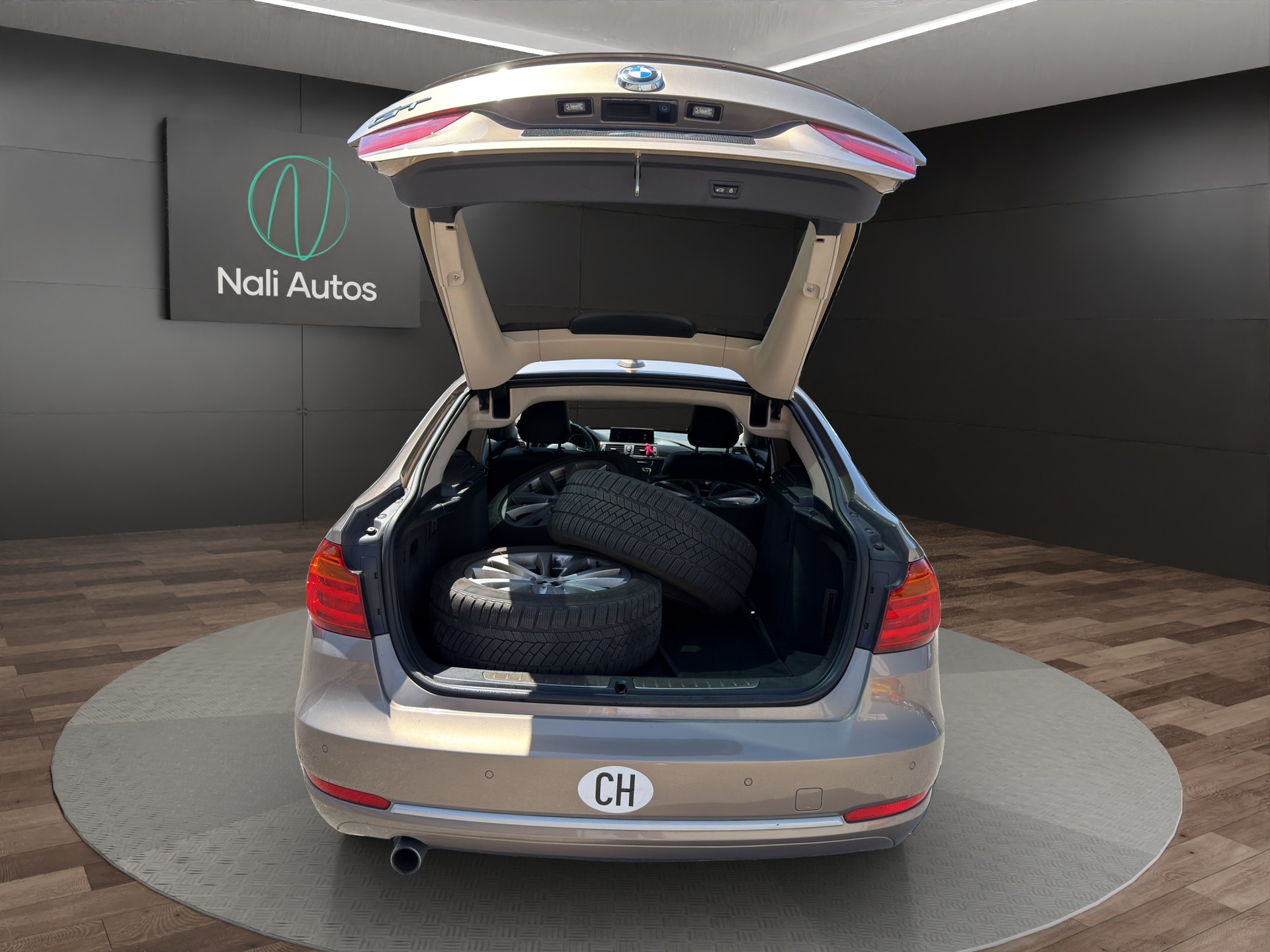 BMW 320d GT Modern Line Steptronic-image-14