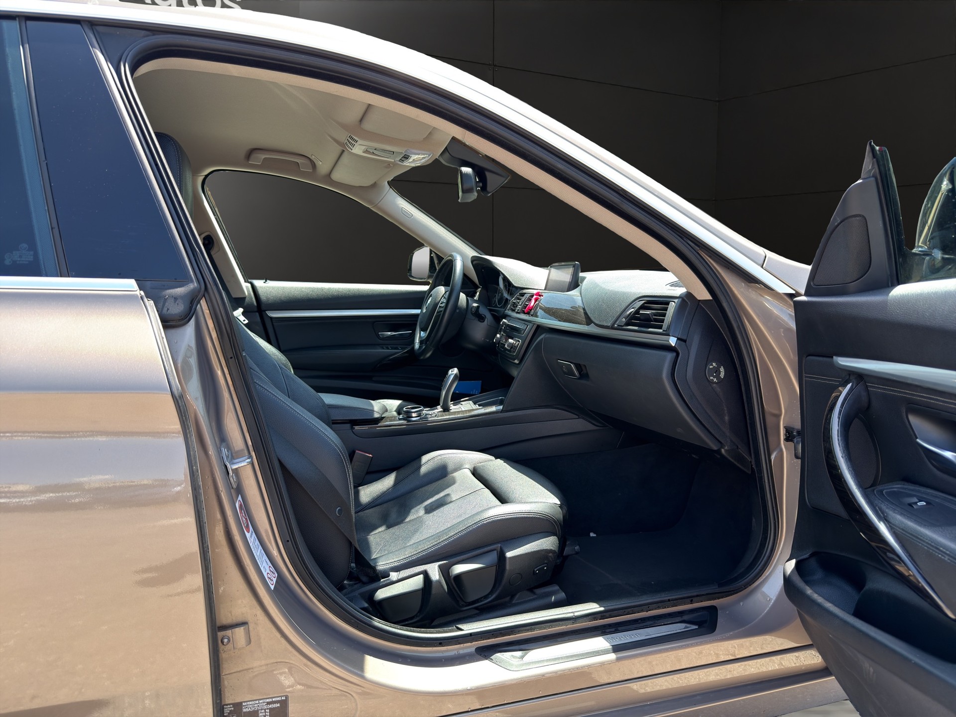BMW 320d GT Modern Line Steptronic-image-13
