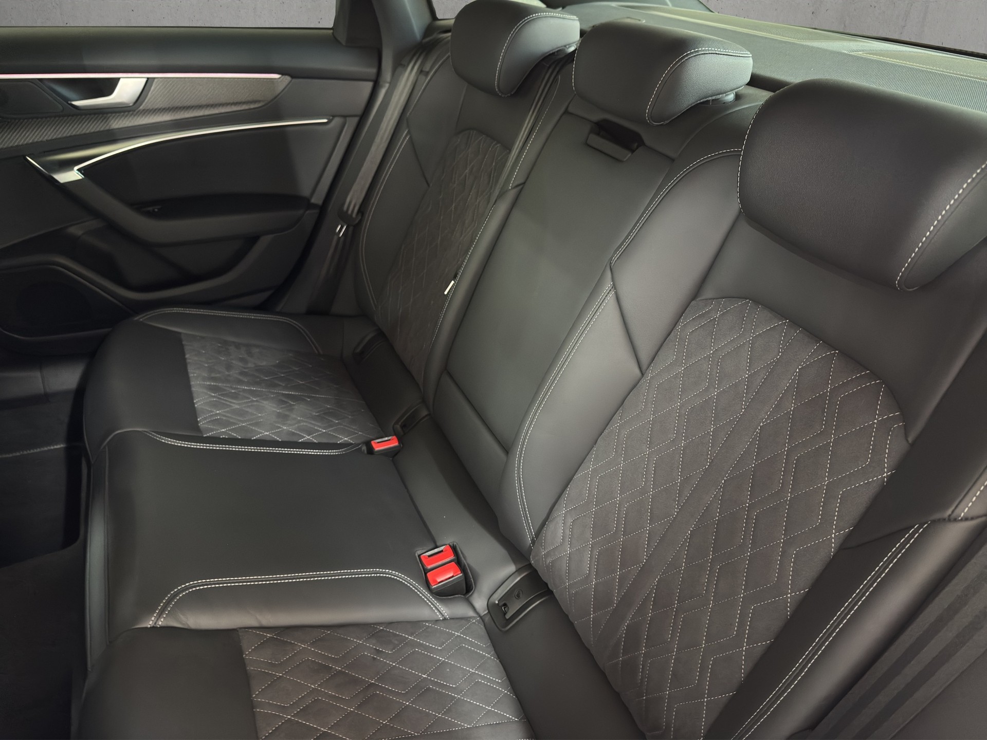 AUDI S6 Limousine 3.0 TDI quattro tiptronic "Pano-Sportsitze-21 Zoll"-image-11