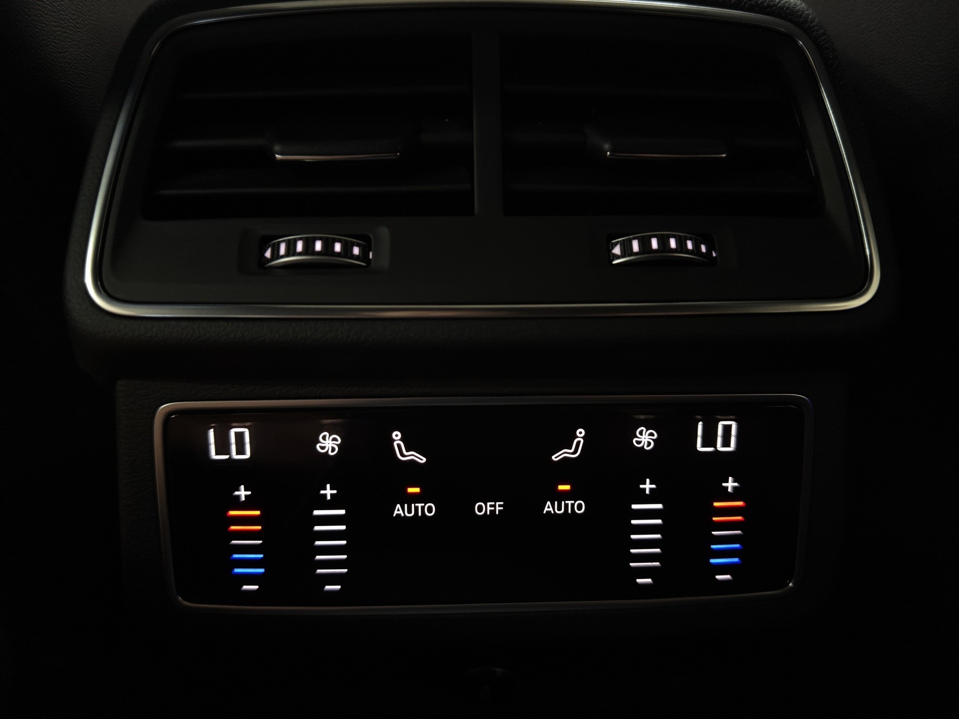 AUDI S6 Limousine 3.0 TDI quattro tiptronic "Pano-Sportsitze-21 Zoll"-image-12