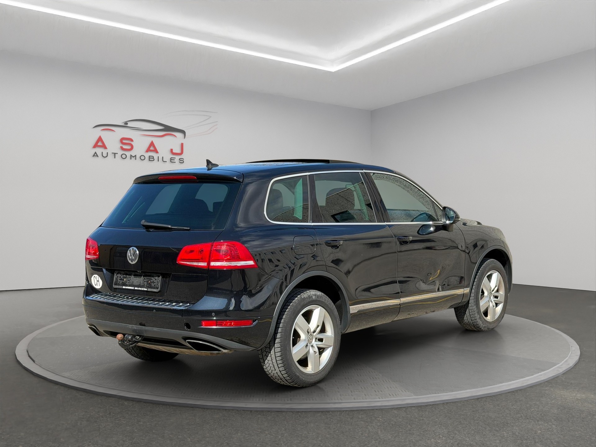 VW Touareg 4.2 TDI Tiptronic-image-4