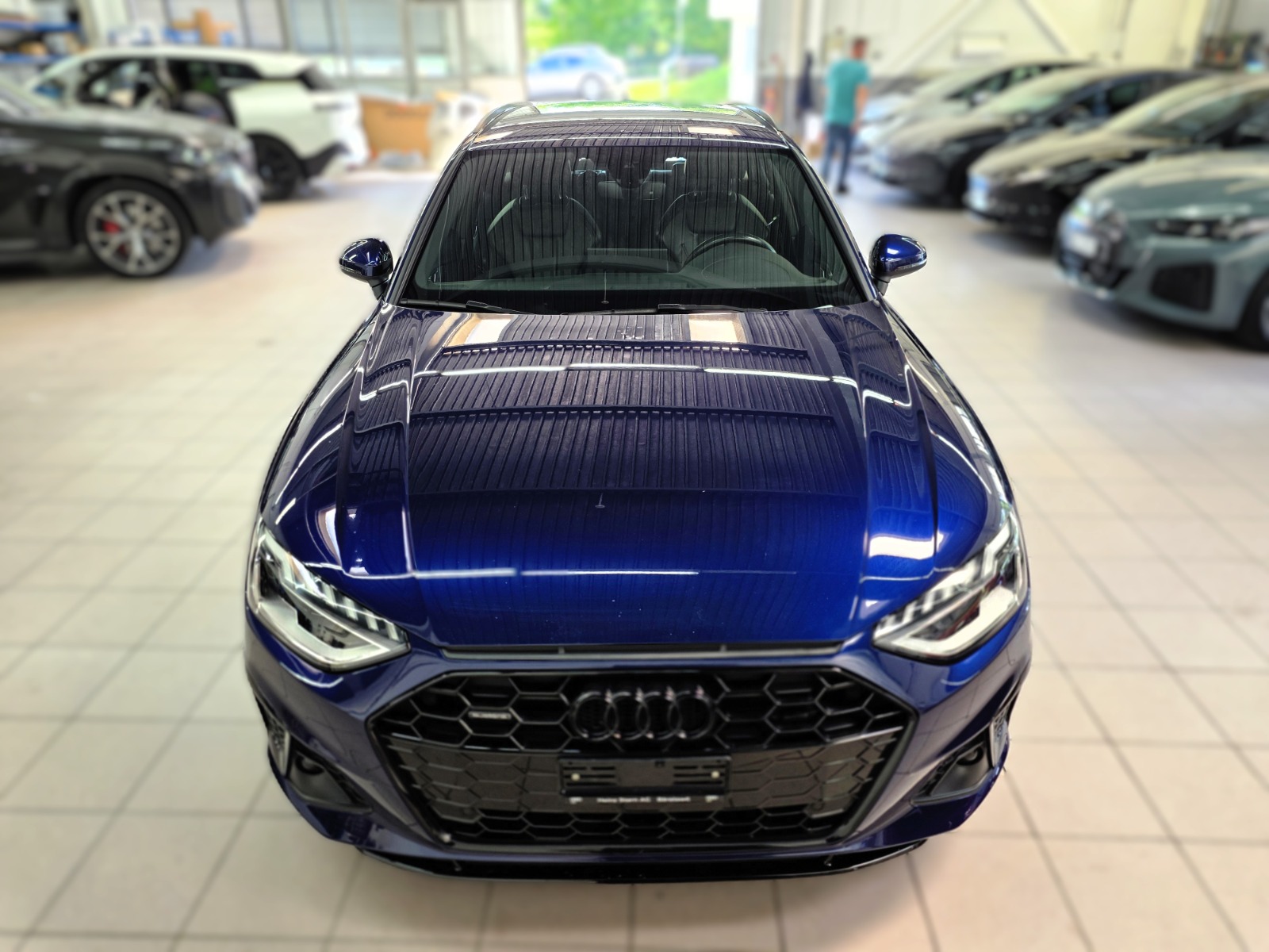AUDI A4 Avant 40 TDI S line Attraction quattro S-tronic-image-7
