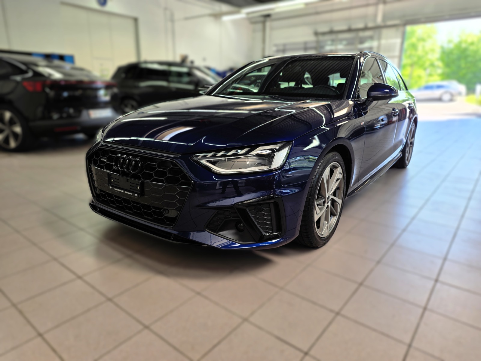 AUDI A4 Avant 40 TDI S line Attraction quattro S-tronic-image-0