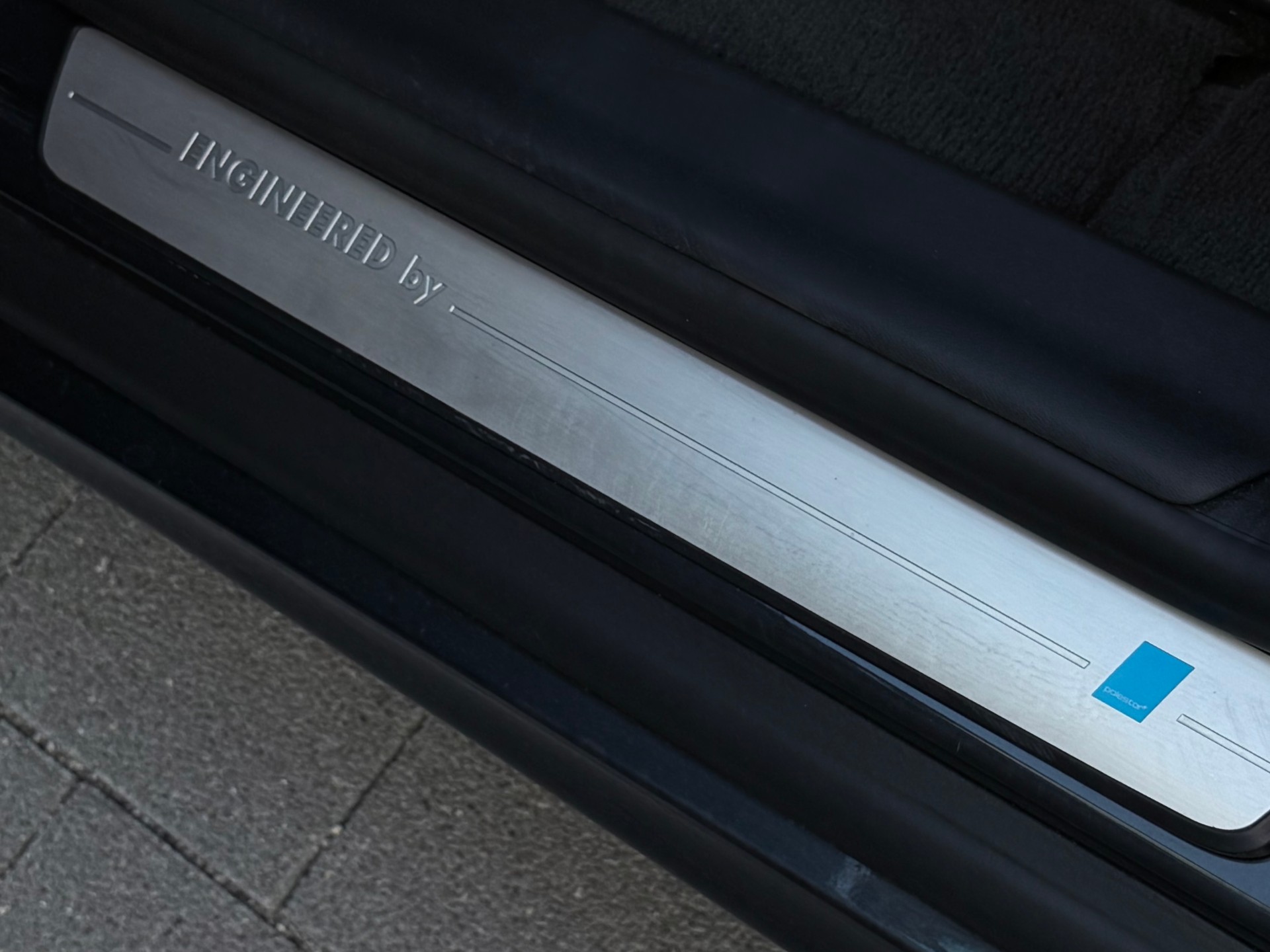 VOLVO XC60 D5 AWD R-Design Geartronic Polestar-image-12