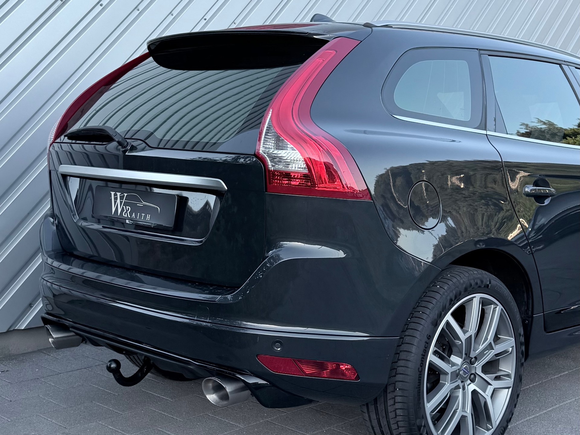 VOLVO XC60 D5 AWD R-Design Geartronic Polestar-showroom-element-3