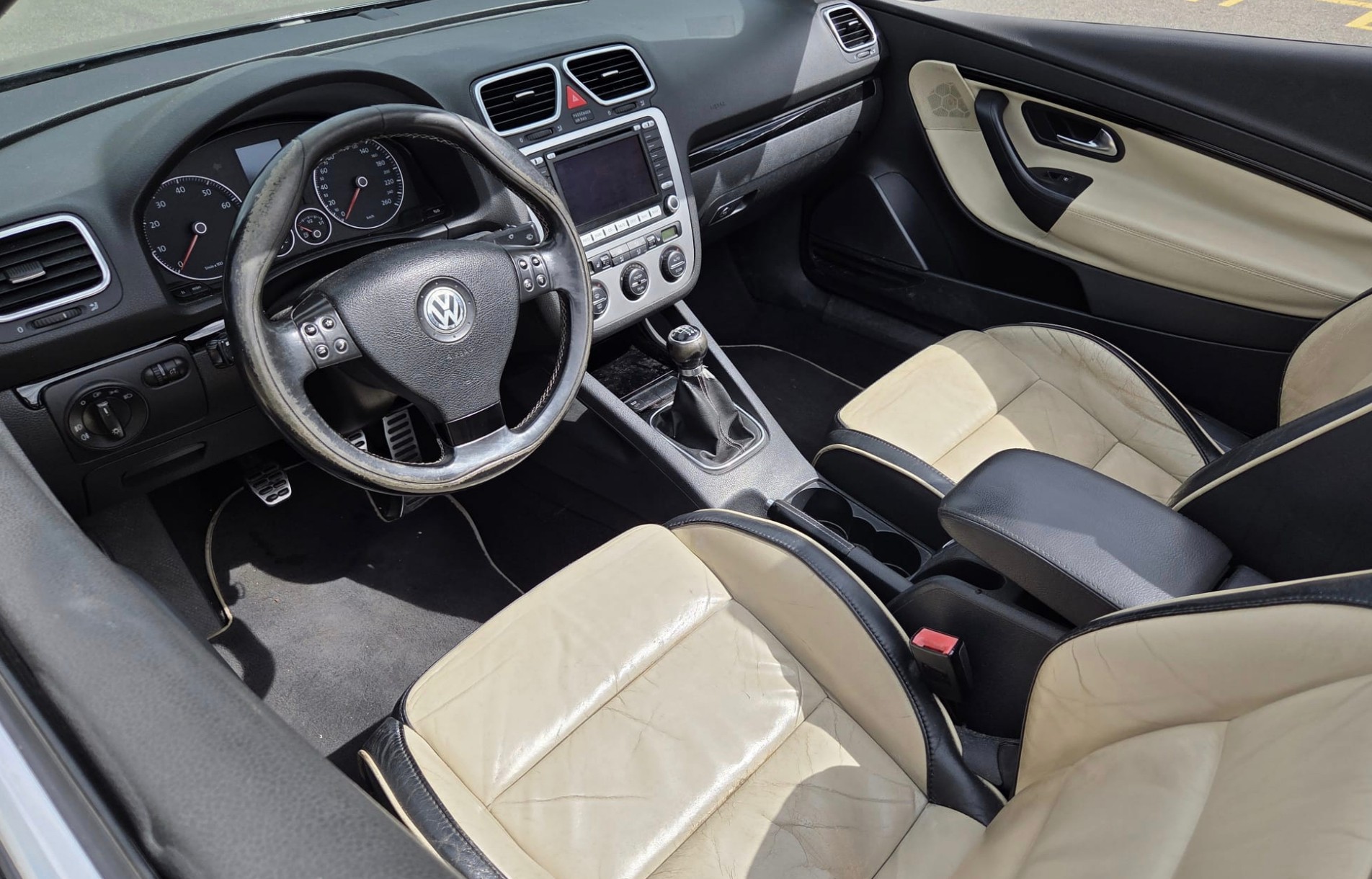VW Eos 2.0 FSI Turbo-image-8