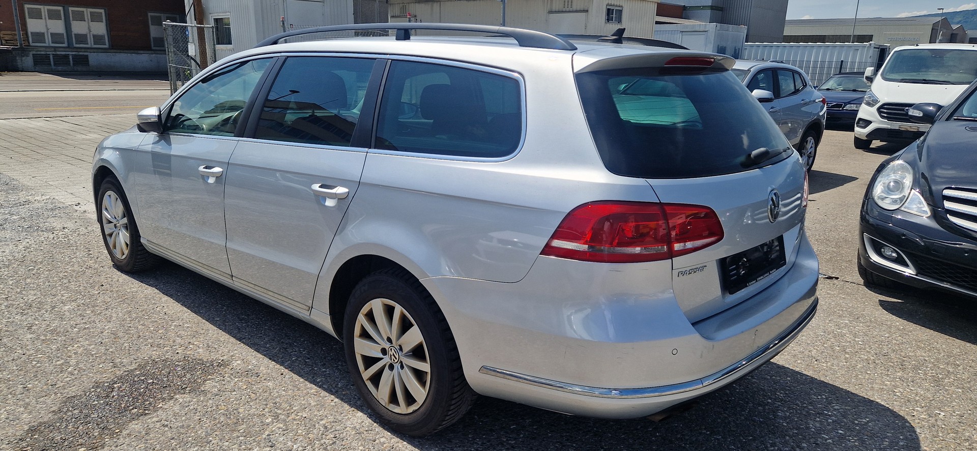 VW Passat Variant 2.0 TDI BMT Highline 4M-image-4