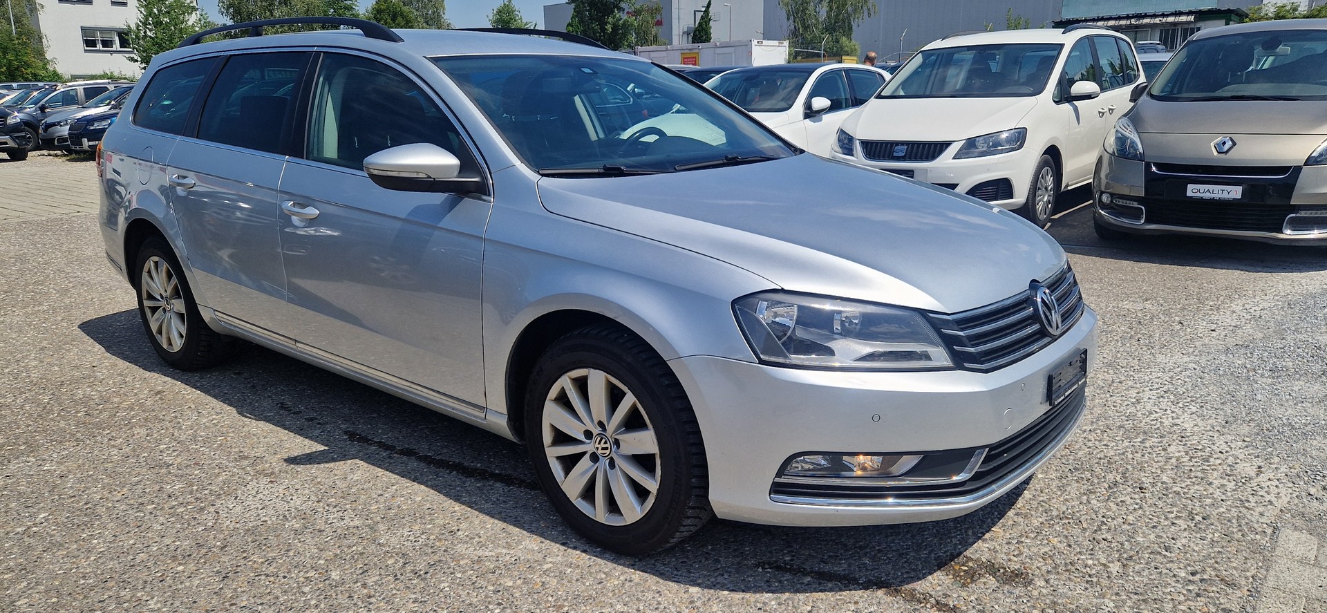 VW Passat Variant 2.0 TDI BMT Highline 4M-image-2