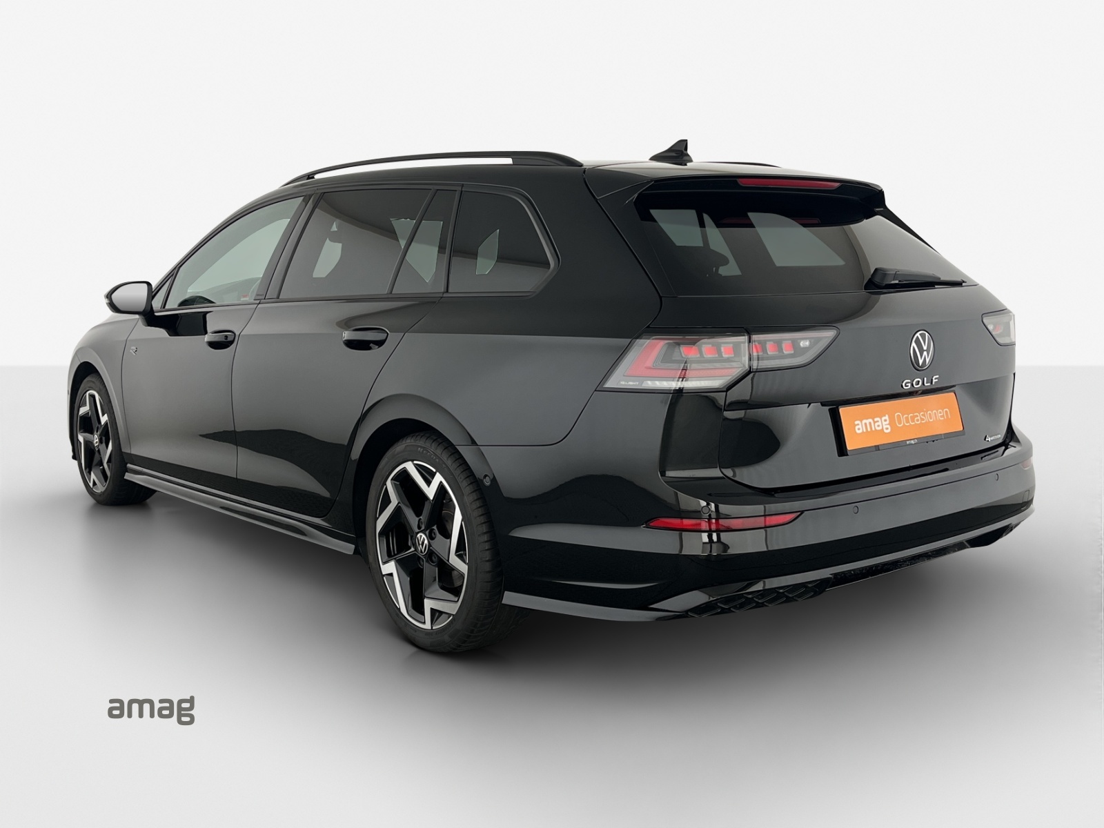 VW Golf Variant 2.0 TSI R-Line DSG 4 Motion-image-2