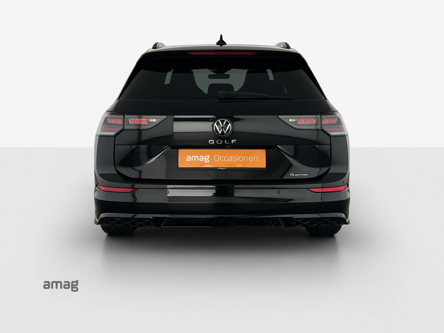 VW Golf Variant 2.0 TSI R-Line DSG 4 Motion-image-3