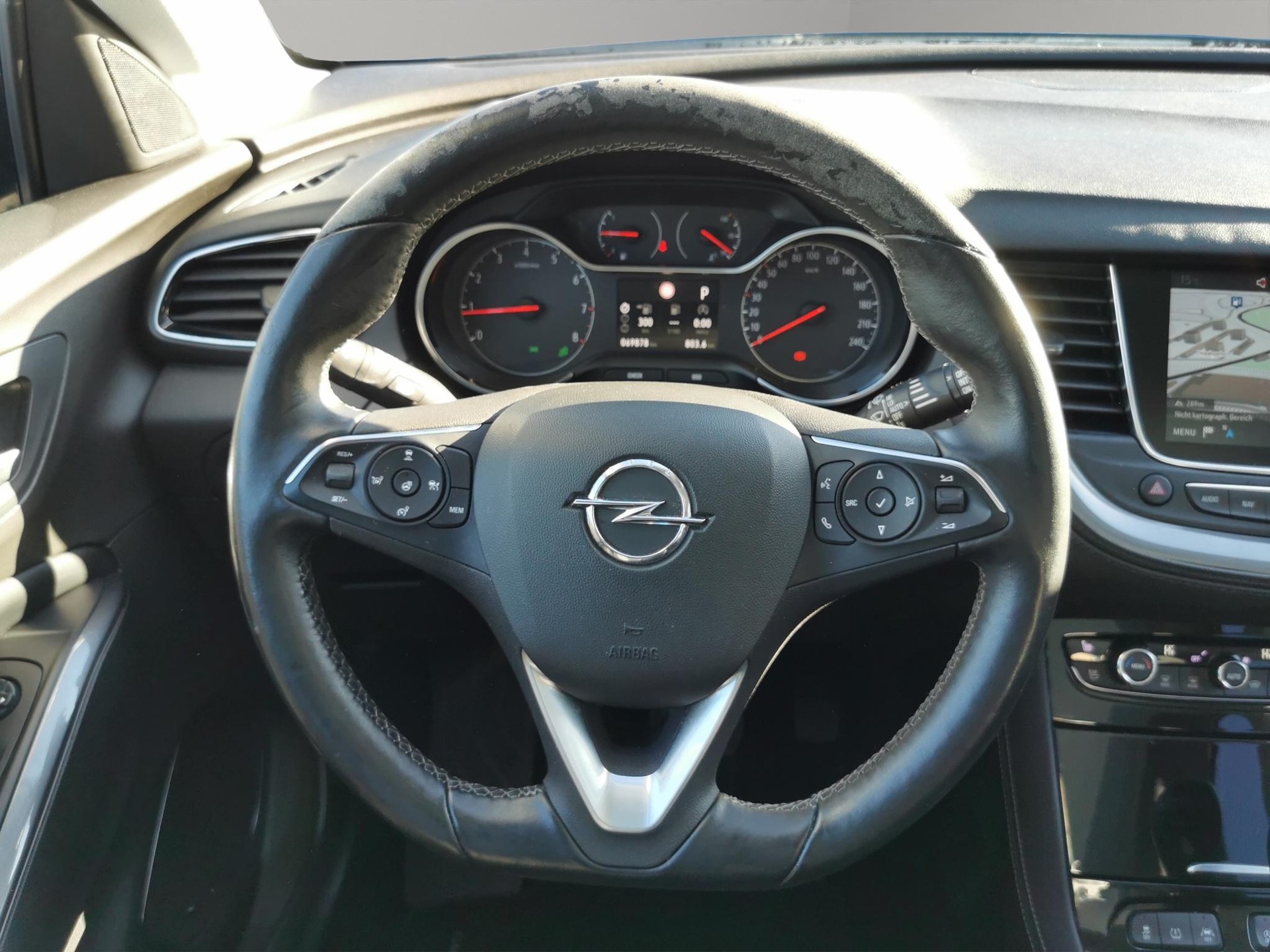 OPEL Grandland X 1.6 T Ultimate-image-4
