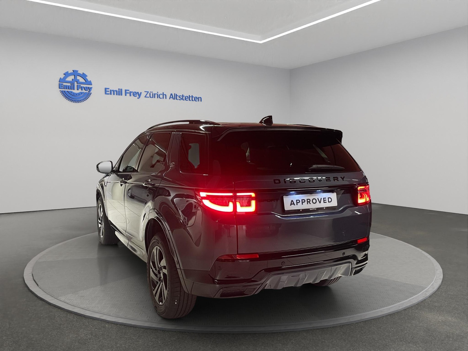 LAND ROVER Discovery Sport 2.0 D I4 165 Dynamic SE-showroom-element-1