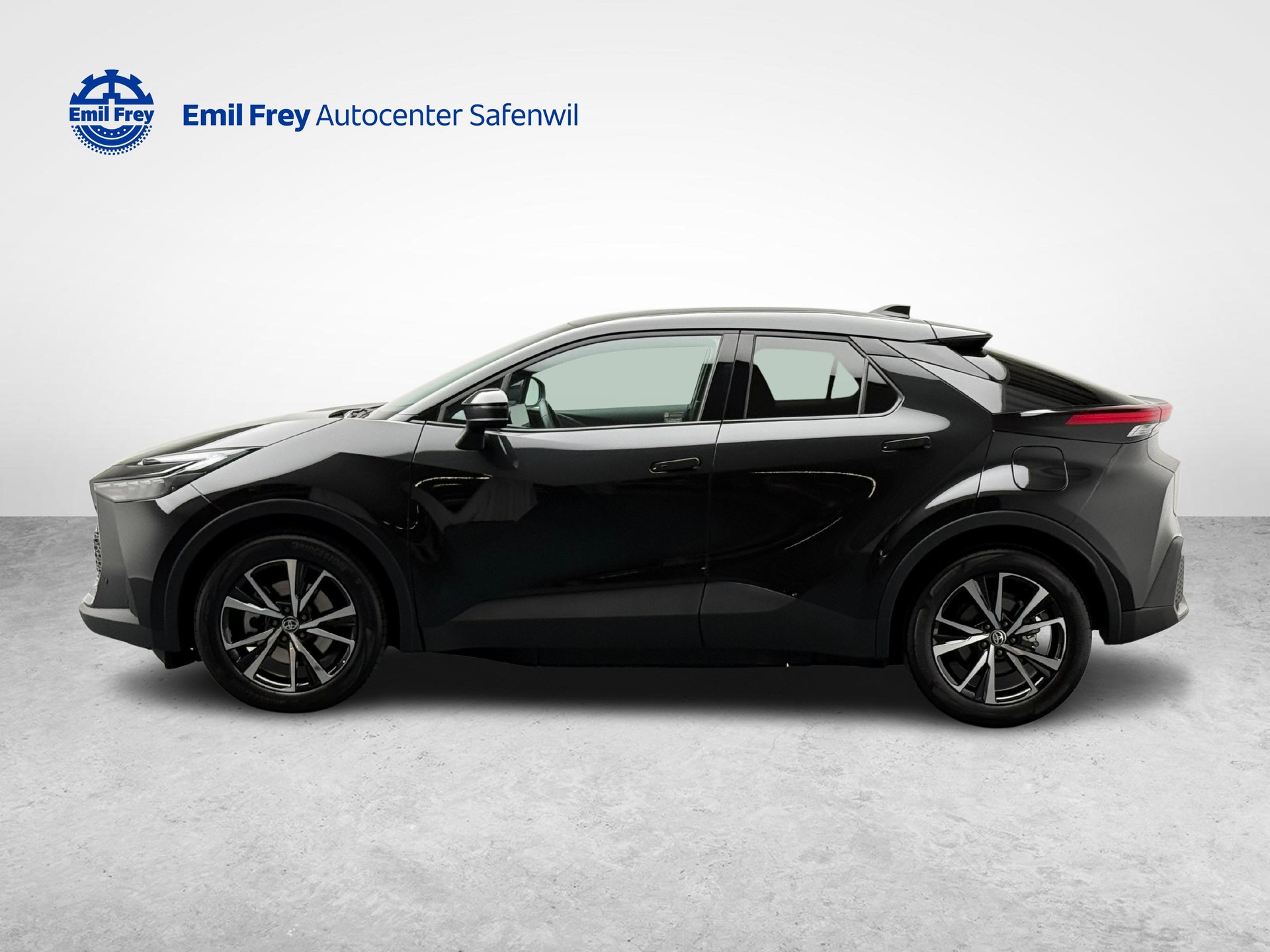 TOYOTA C-HR 2.0 PHEV Swiss Edition-image-1