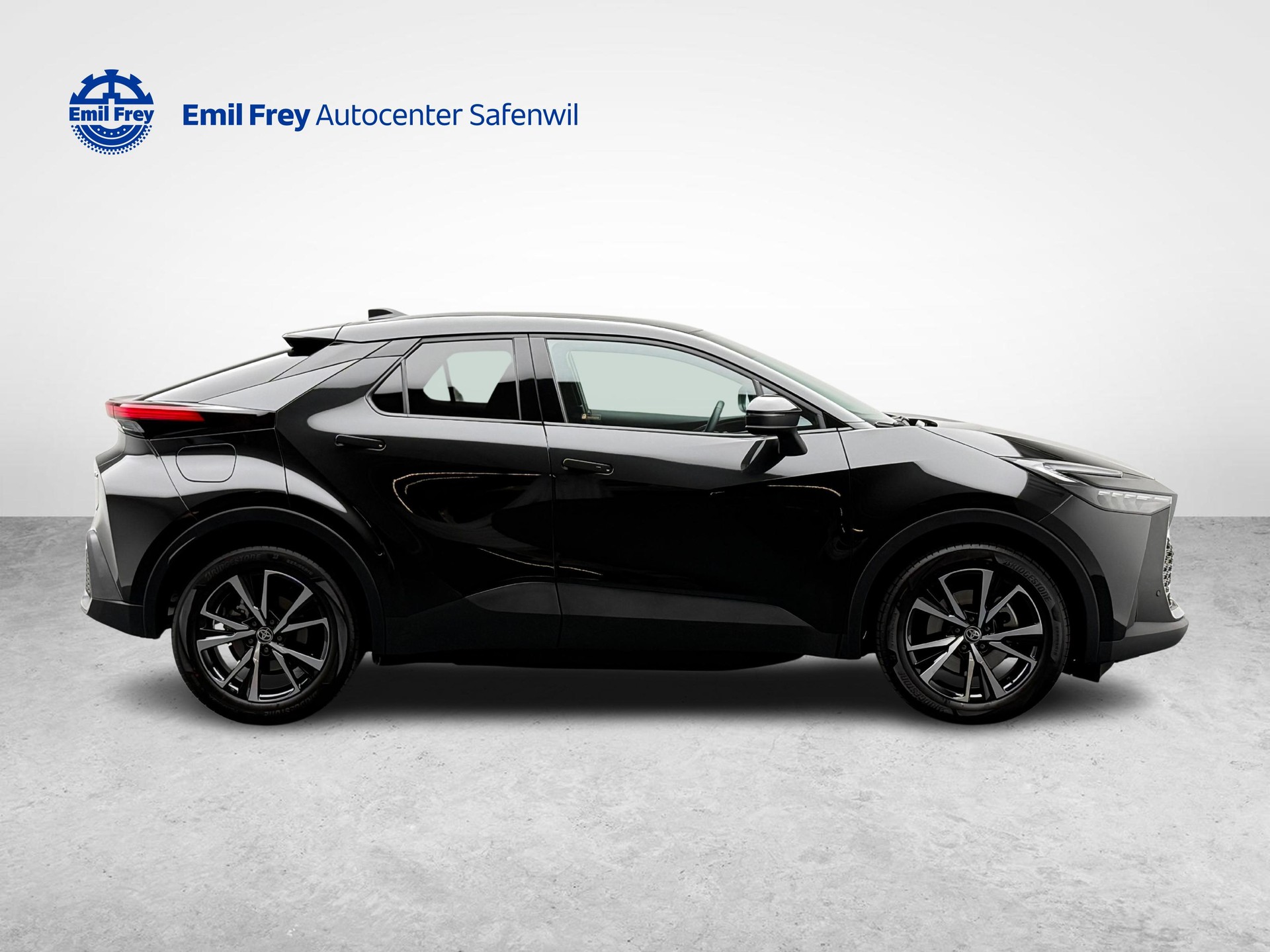 TOYOTA C-HR 2.0 PHEV Swiss Edition-image-5