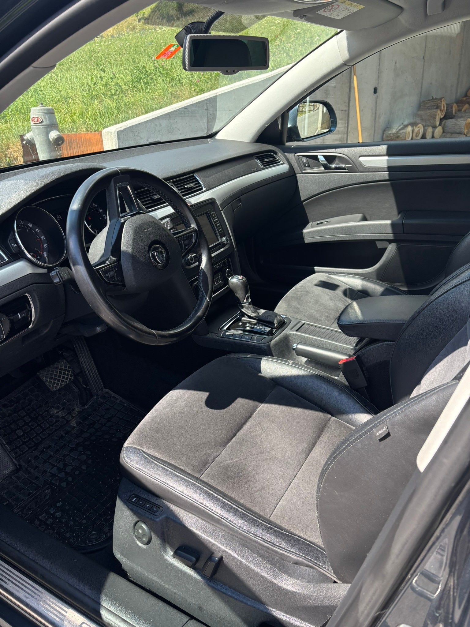 SKODA 2.0 TDI 170 Eleg. 4x4 DSG S/S-image-14