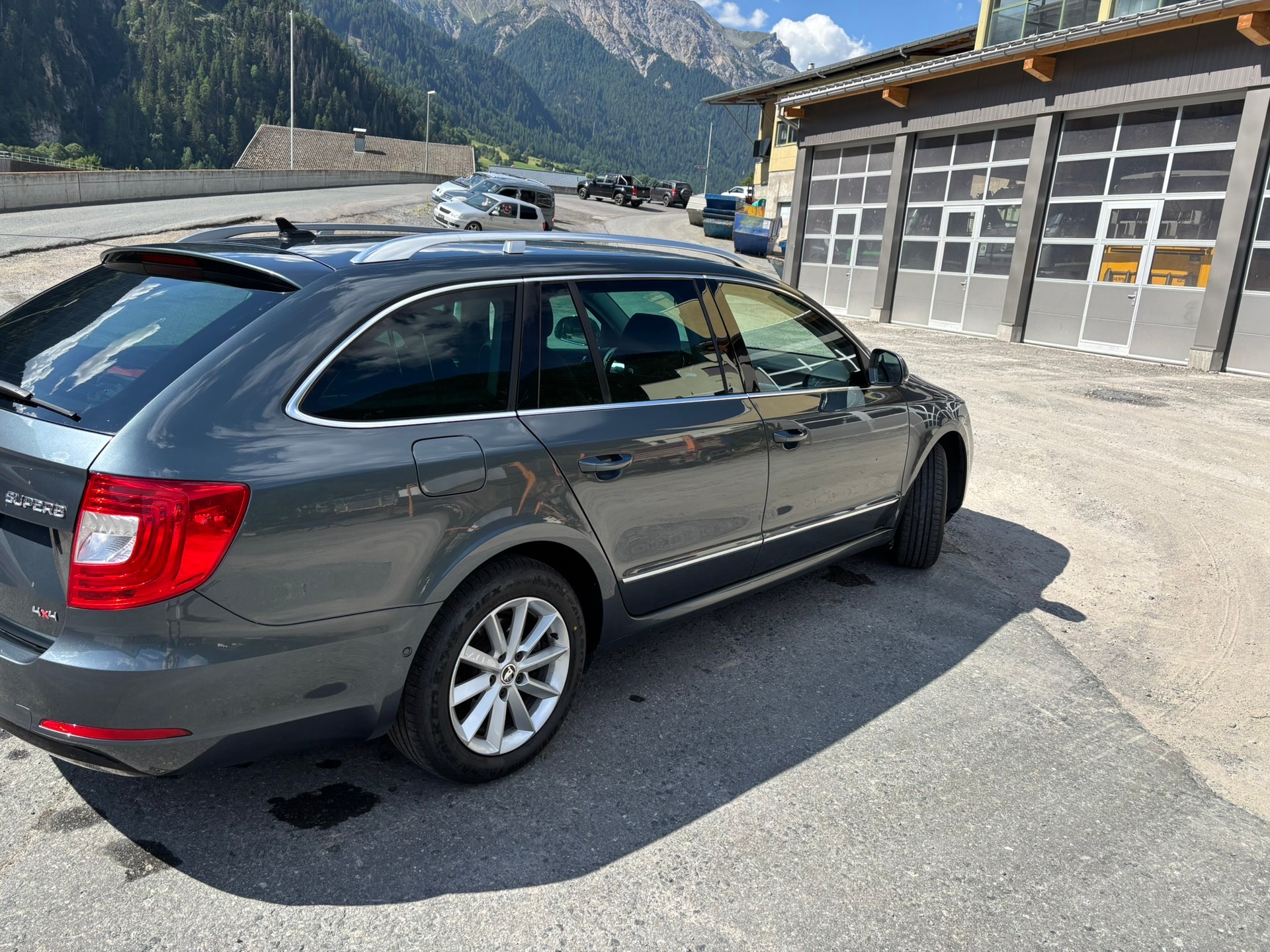 SKODA 2.0 TDI 170 Eleg. 4x4 DSG S/S-image-9