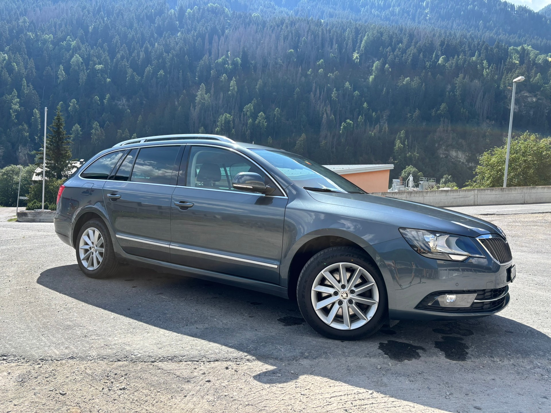 SKODA 2.0 TDI 170 Eleg. 4x4 DSG S/S-image-1