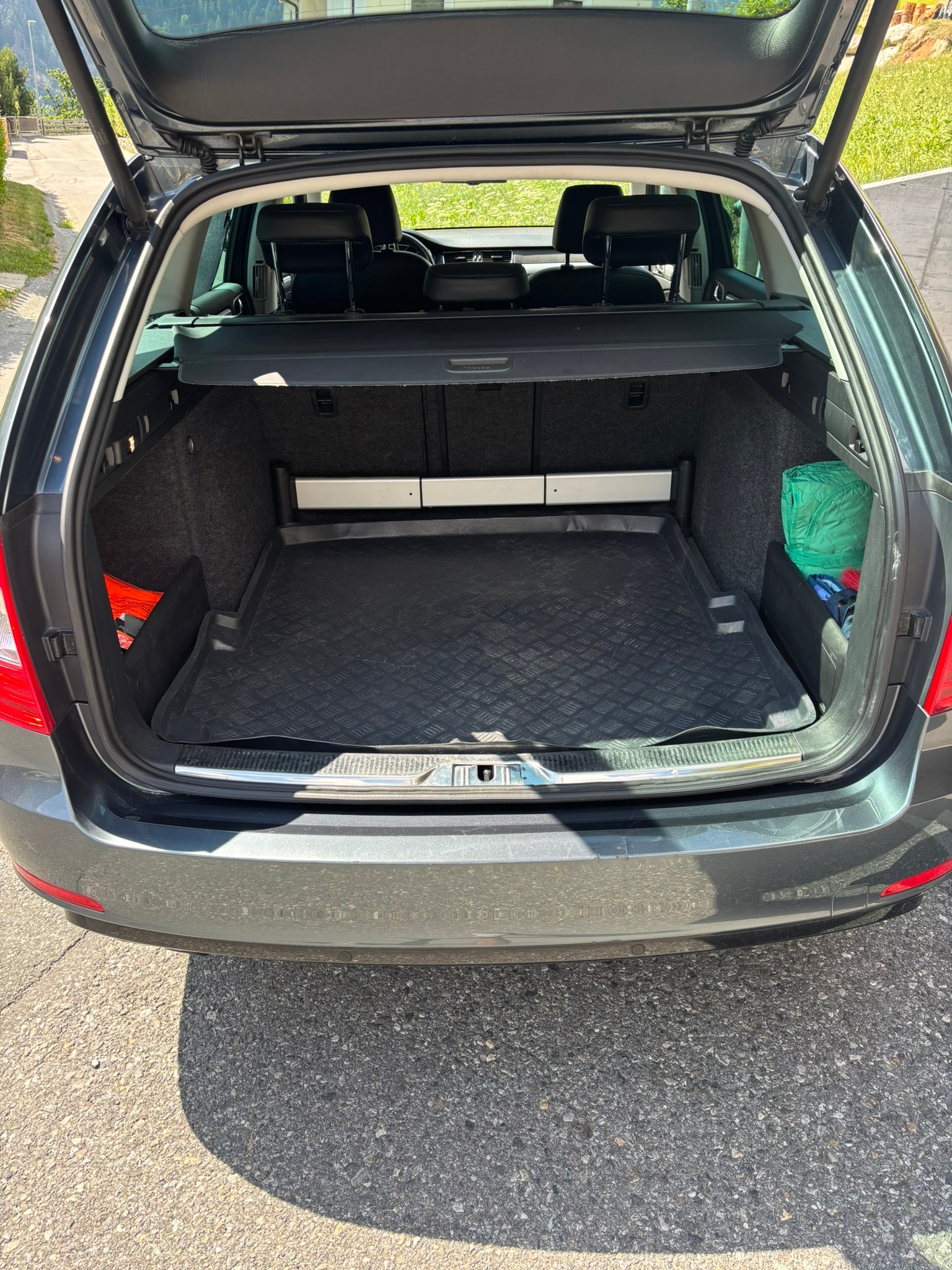 SKODA 2.0 TDI 170 Eleg. 4x4 DSG S/S-image-18