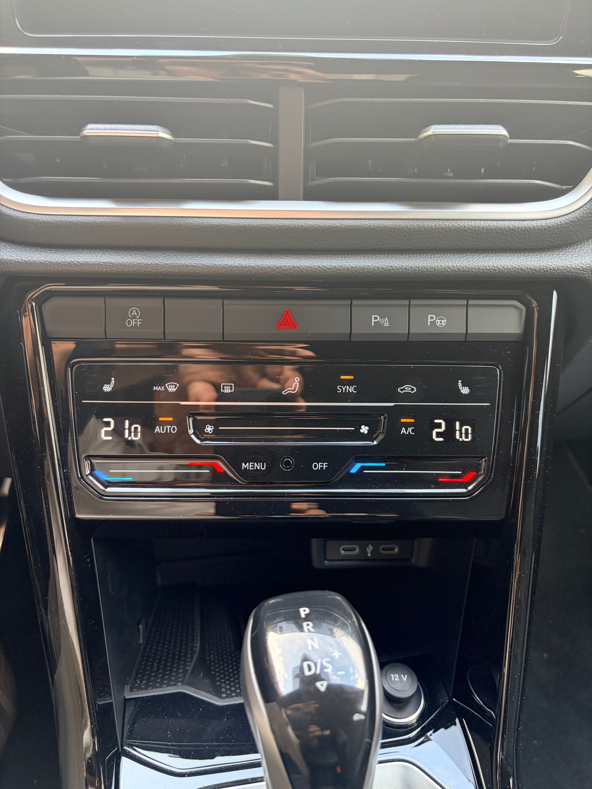 VW T-Roc 2.0 TSI R-Line DSG 4motion-image-15
