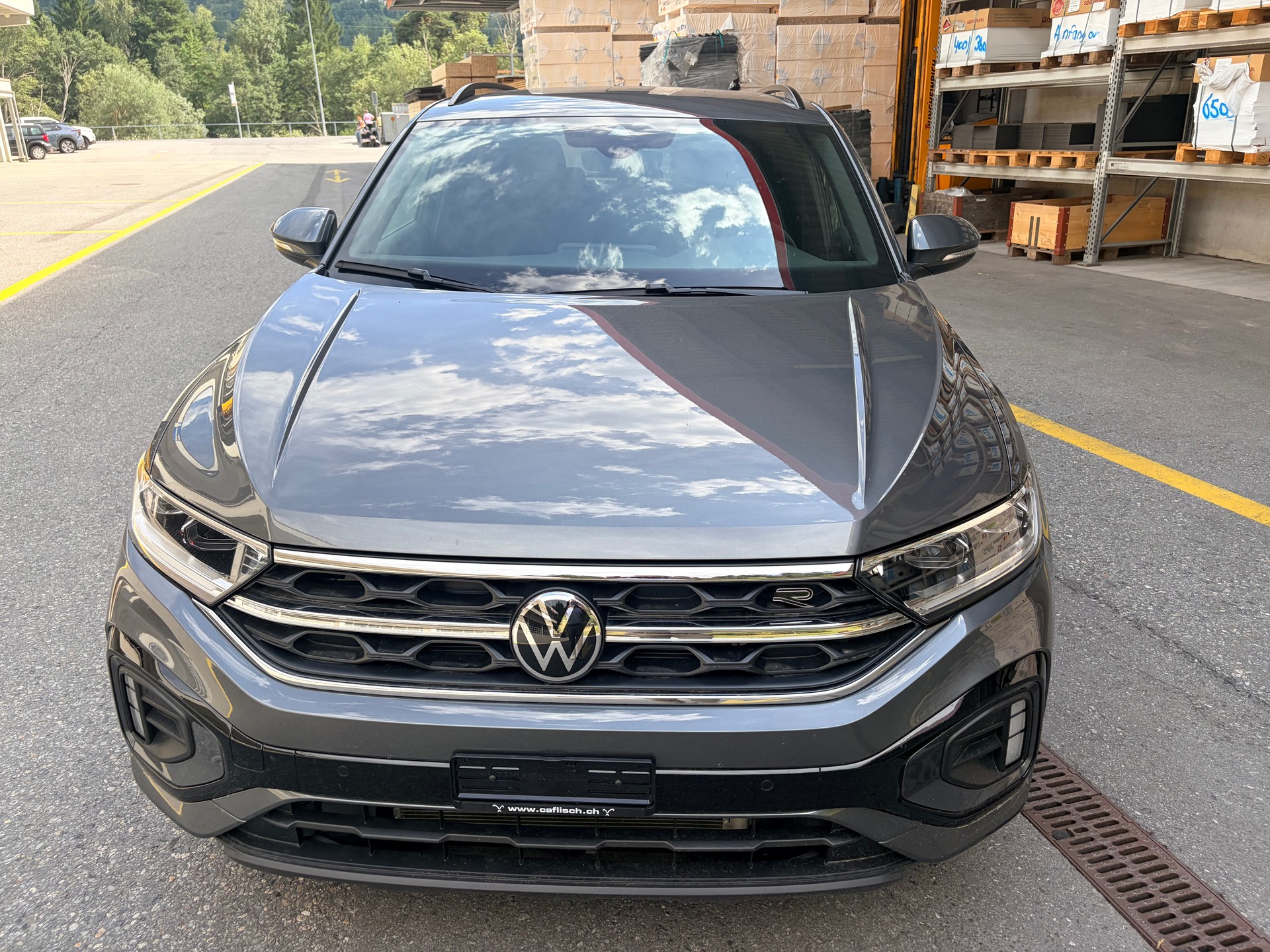 VW T-Roc 2.0 TSI R-Line DSG 4motion-image-1