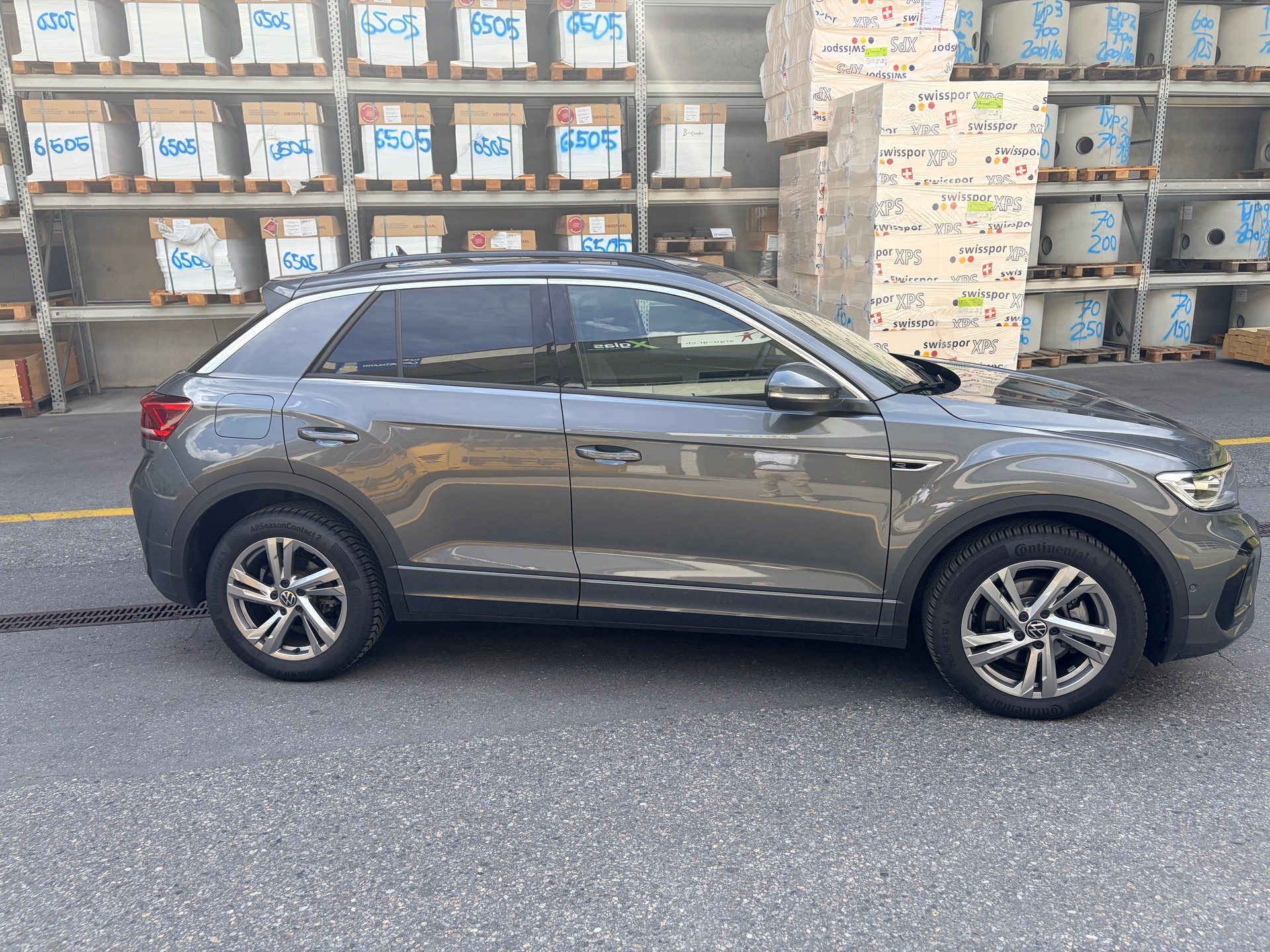 VW T-Roc 2.0 TSI R-Line DSG 4motion-image-2