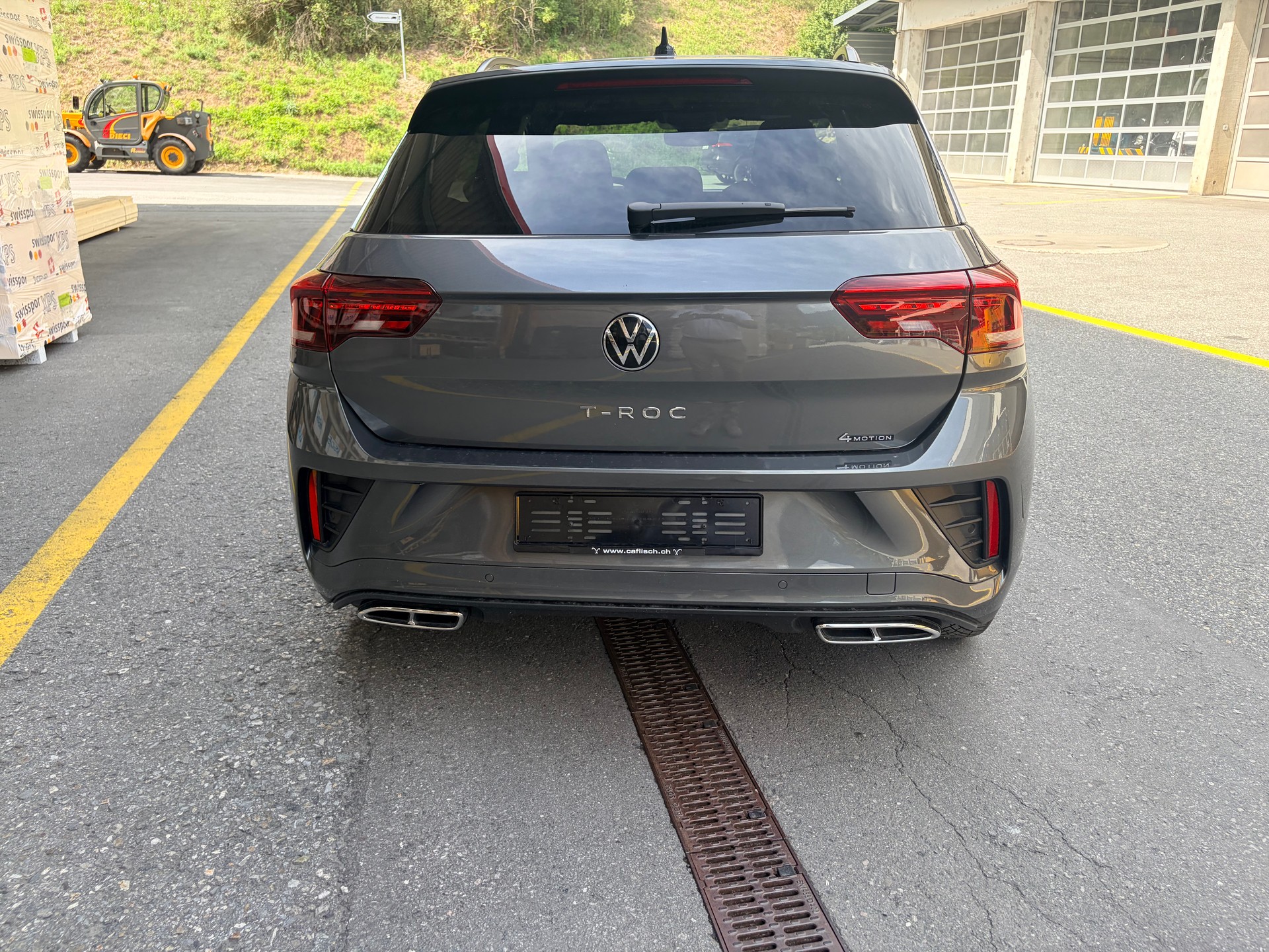 VW T-Roc 2.0 TSI R-Line DSG 4motion-image-5