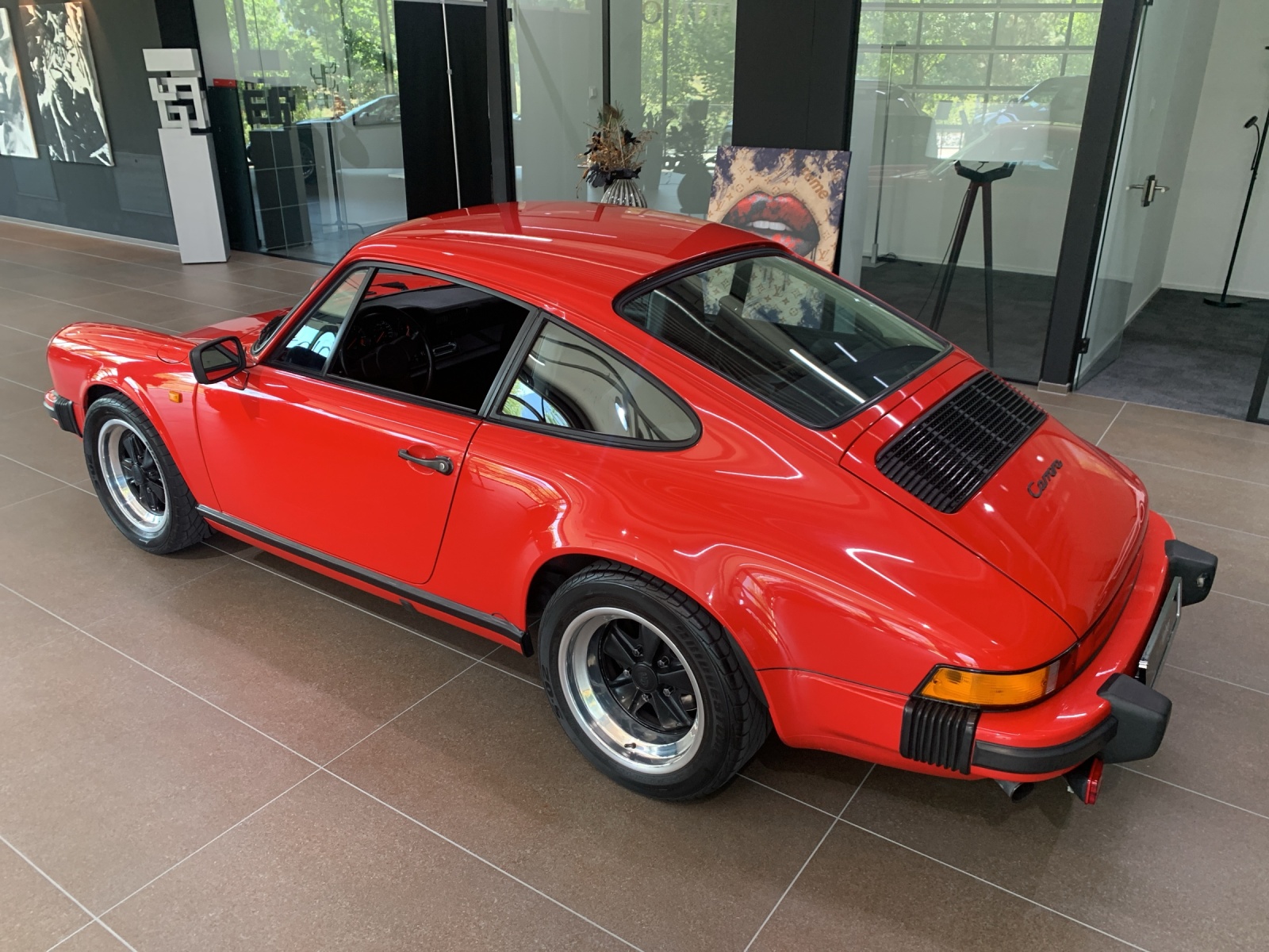 PORSCHE 911 Carrera-image-14