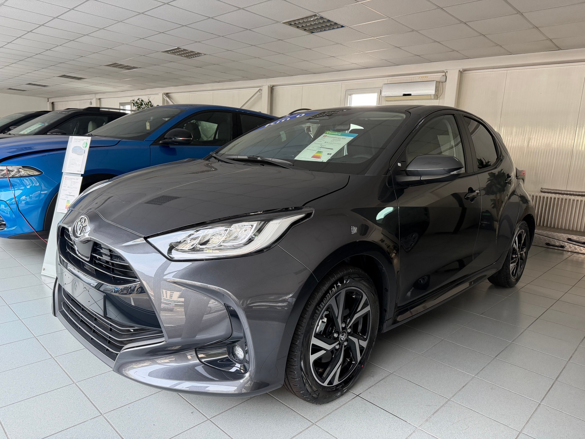 TOYOTA Yaris 1.5 Trend e-CVT-image-1