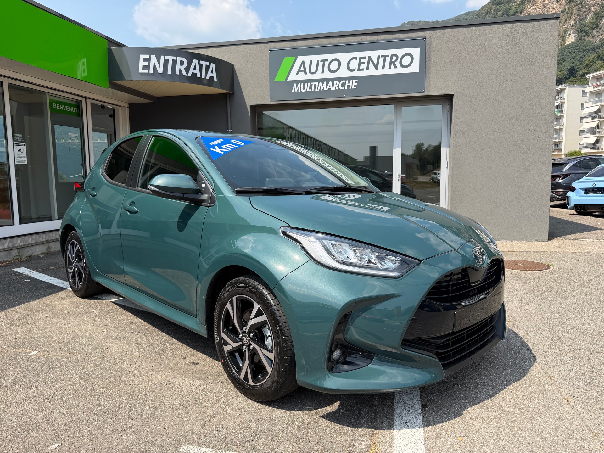 TOYOTA Yaris 1.5 Trend e-CVT-image-0