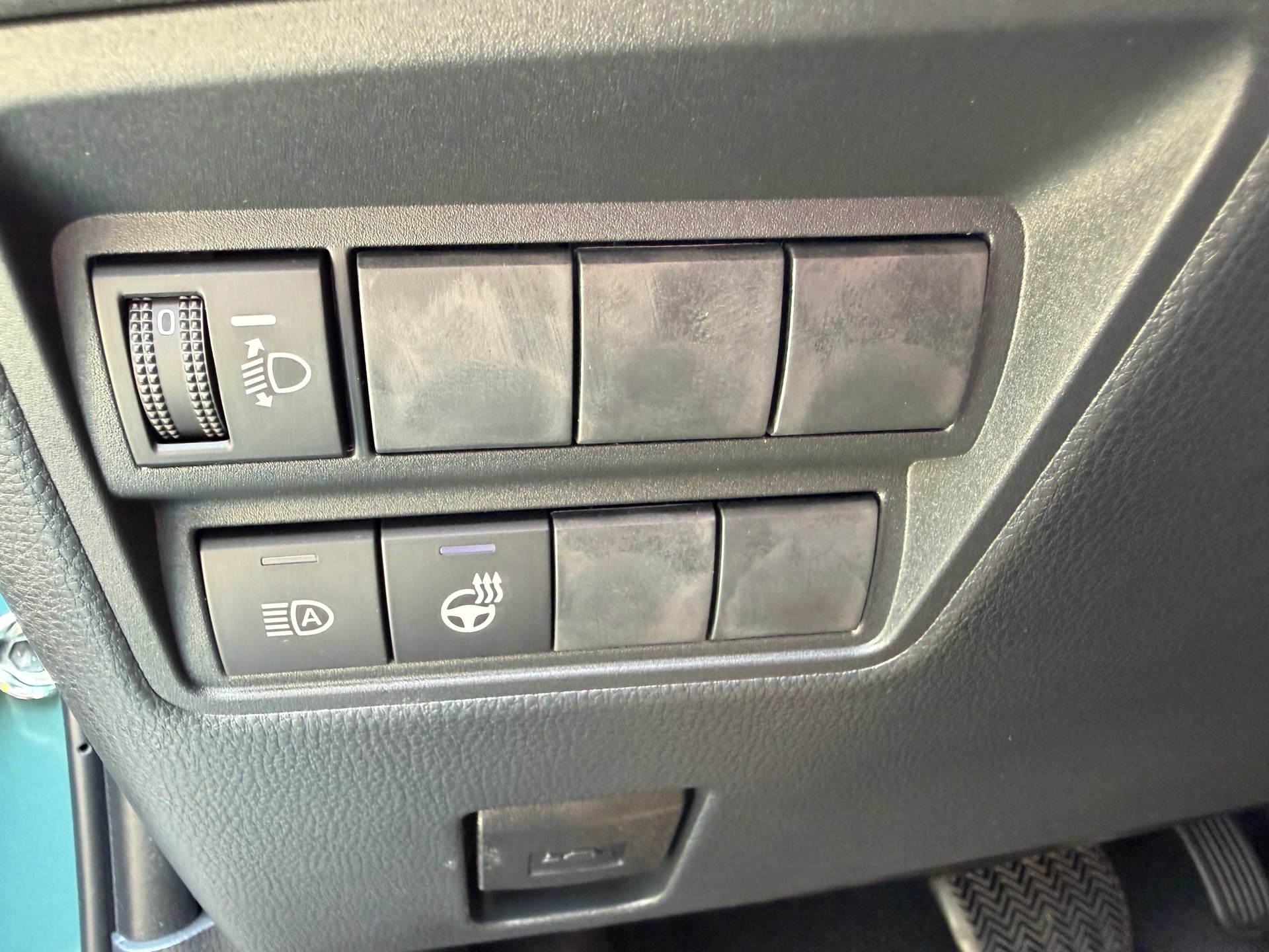 TOYOTA Yaris 1.5 Trend e-CVT-image-13