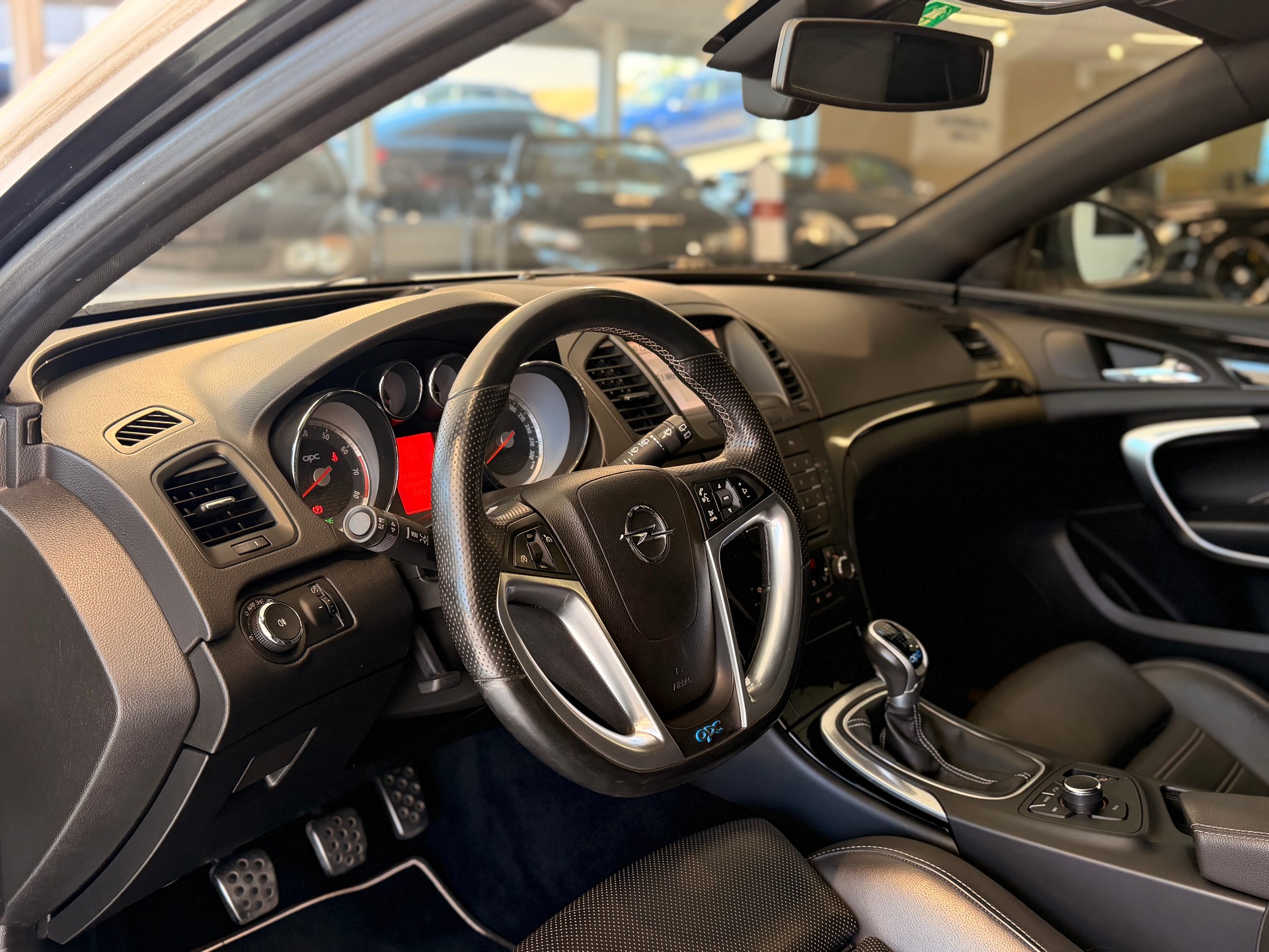 OPEL Insignia Sports Tourer 2.8 Turbo OPC 4WD-image-14