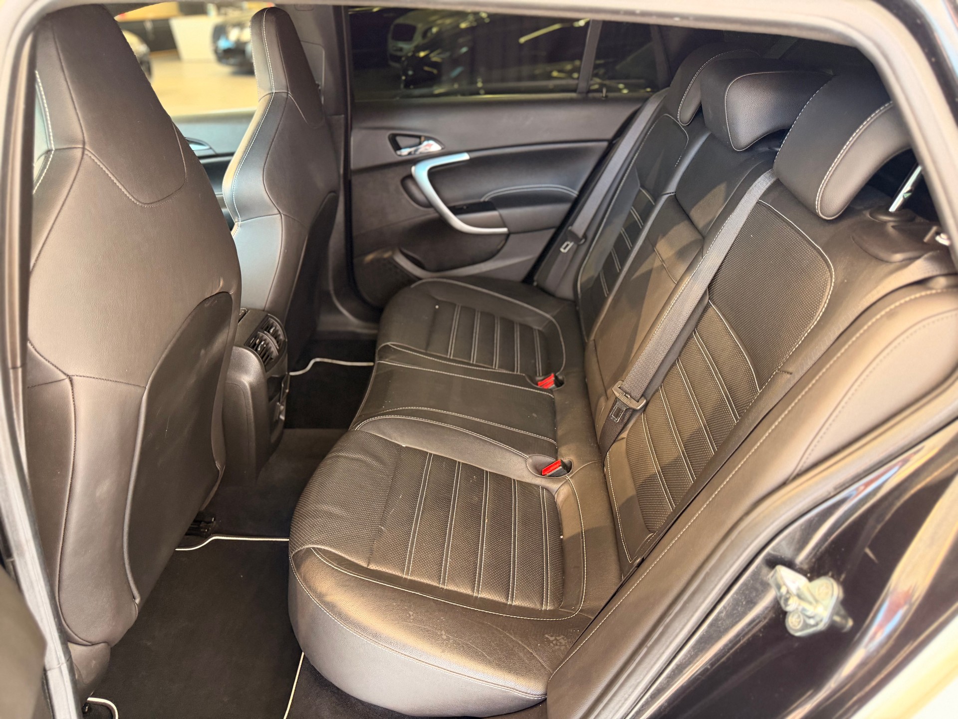 OPEL Insignia Sports Tourer 2.8 Turbo OPC 4WD-image-19