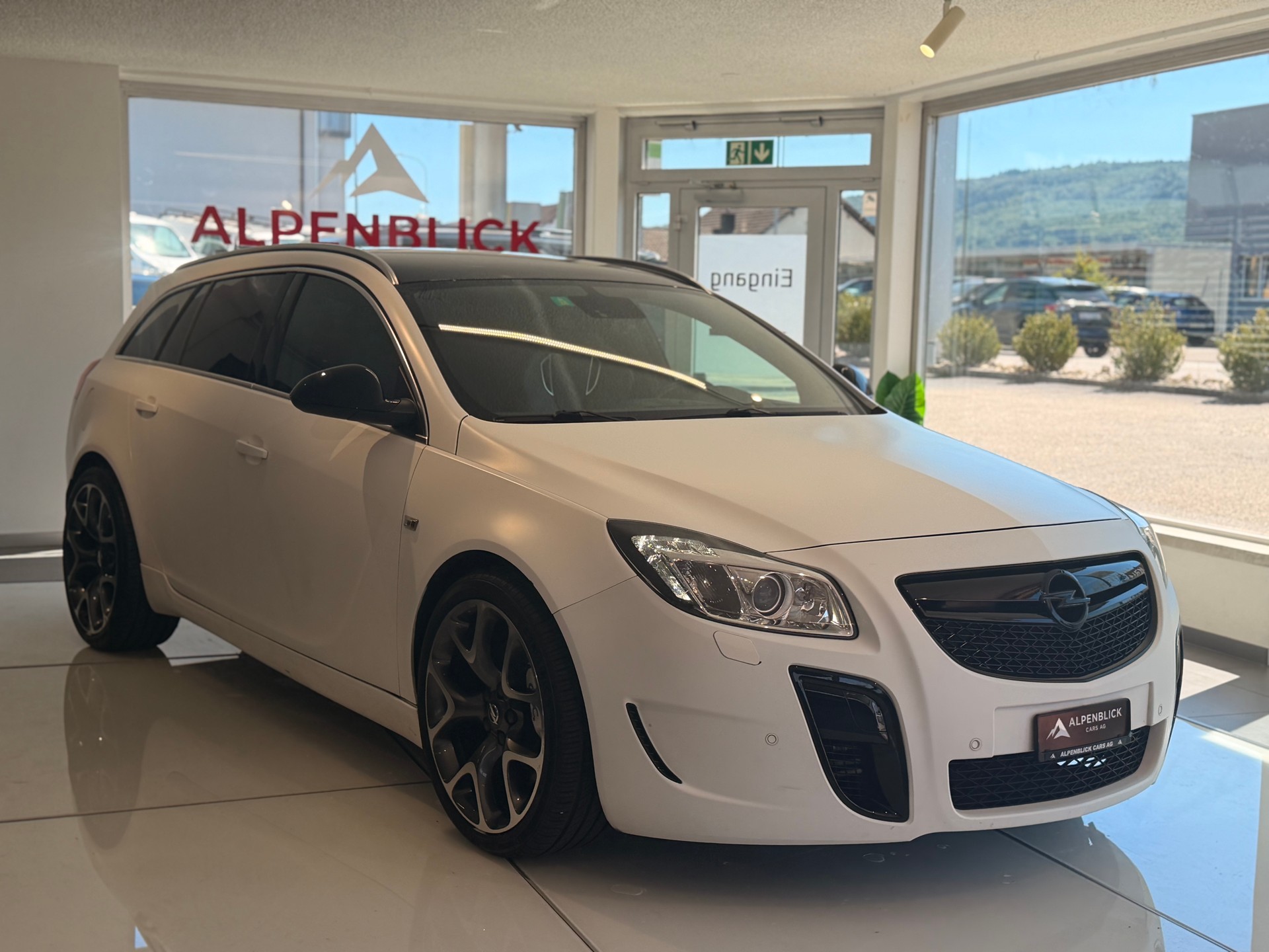 OPEL Insignia Sports Tourer 2.8 Turbo OPC 4WD-image-6